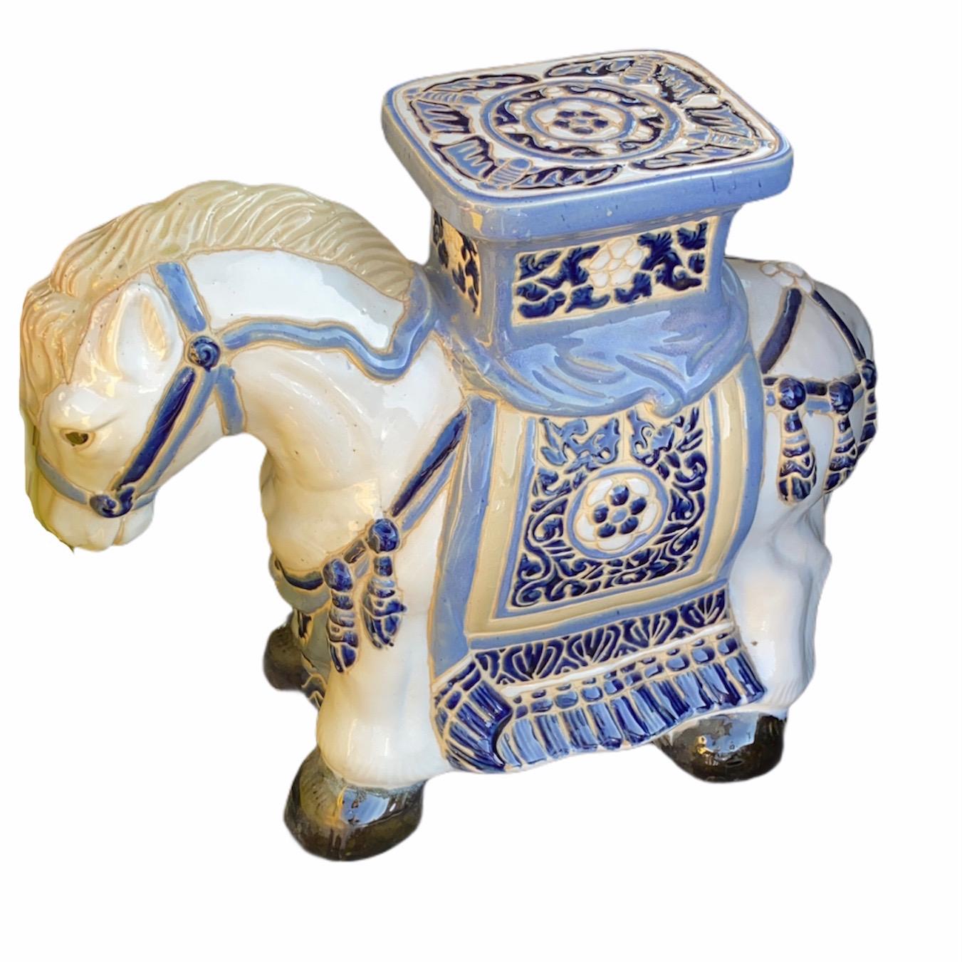 Mid-20th century glazed ceramic Horse Pony garden stool, flower pot seat, patio decoration or side table. Handmade of ceramic. Nice addition to your home, patio, yard or garden.
  