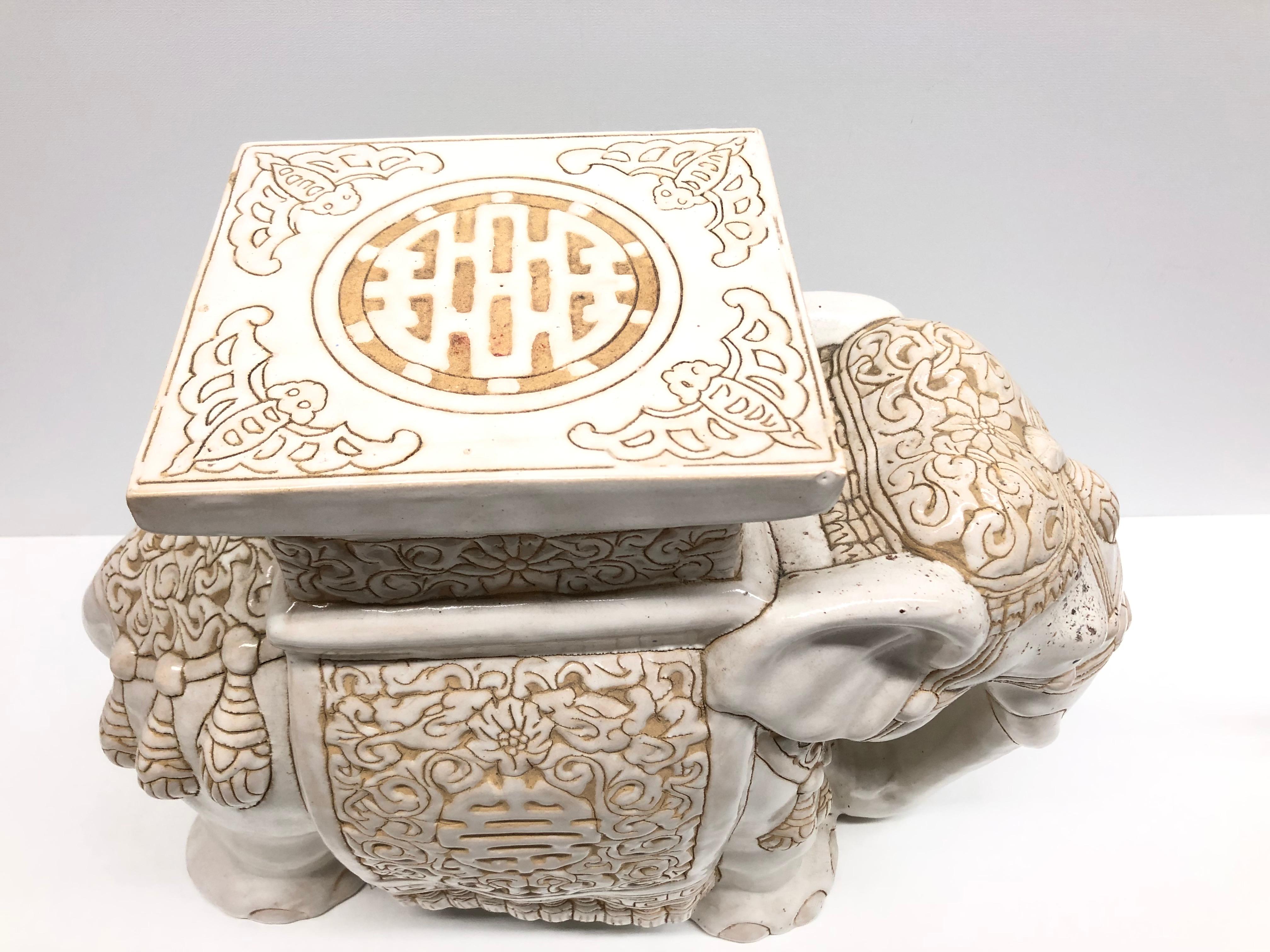 Hollywood Regency Chinesisch Elfenbein gefärbt Elefant Garten Pflanze Stand oder Sitz 1