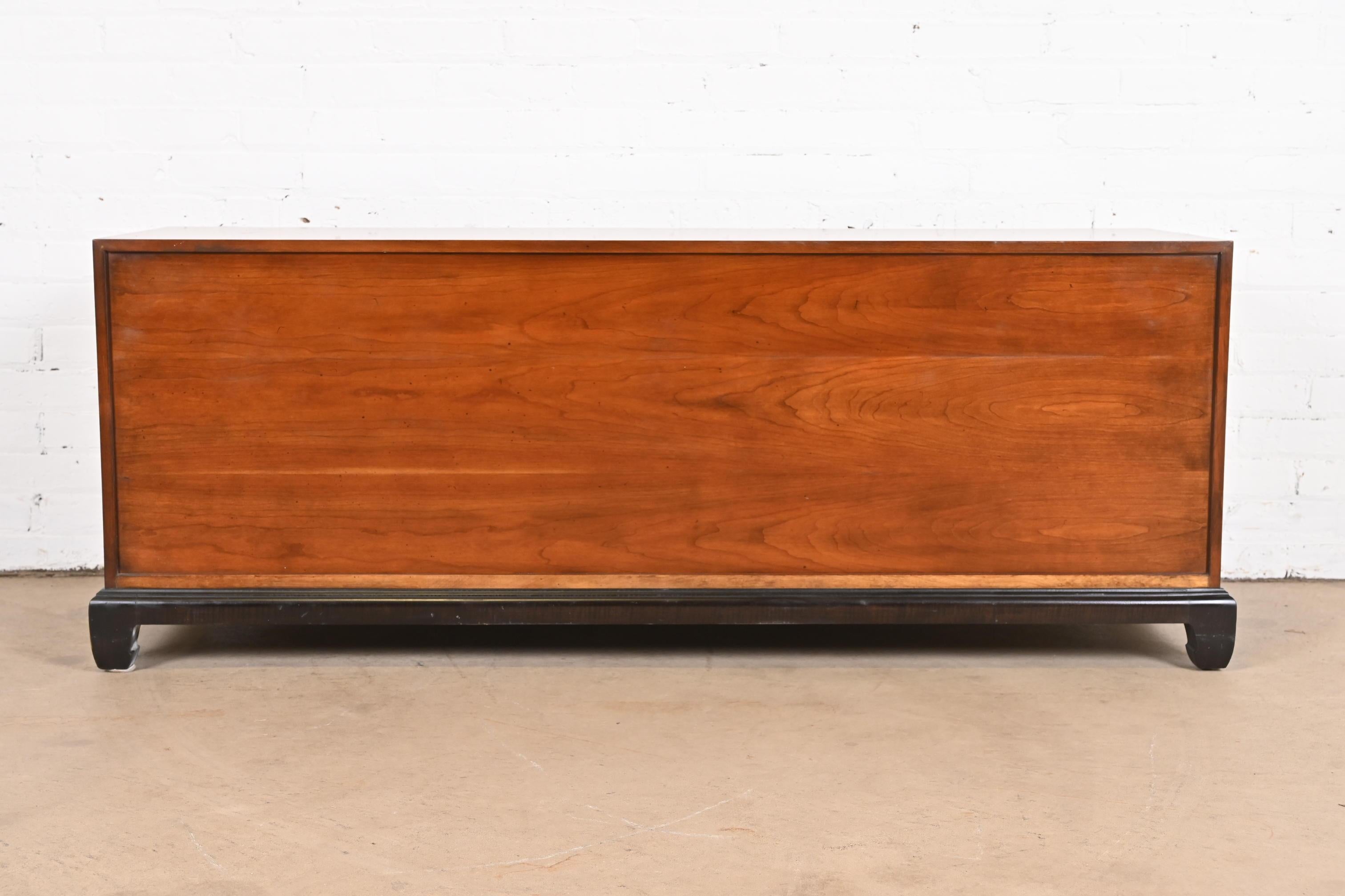 Hollywood Regency Chinoiserie Burl Wood Low Credenza, circa 1970s 6