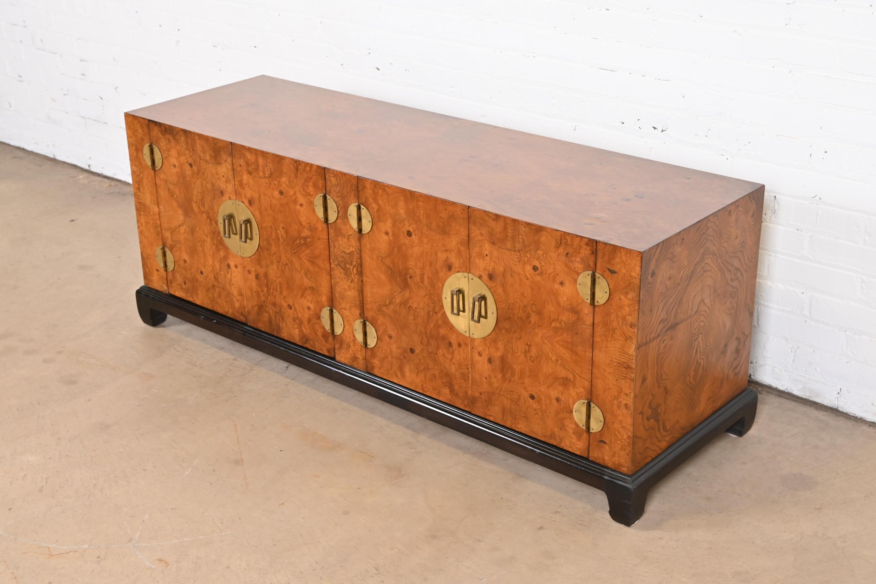 American Hollywood Regency Chinoiserie Burl Wood Low Credenza, circa 1970s