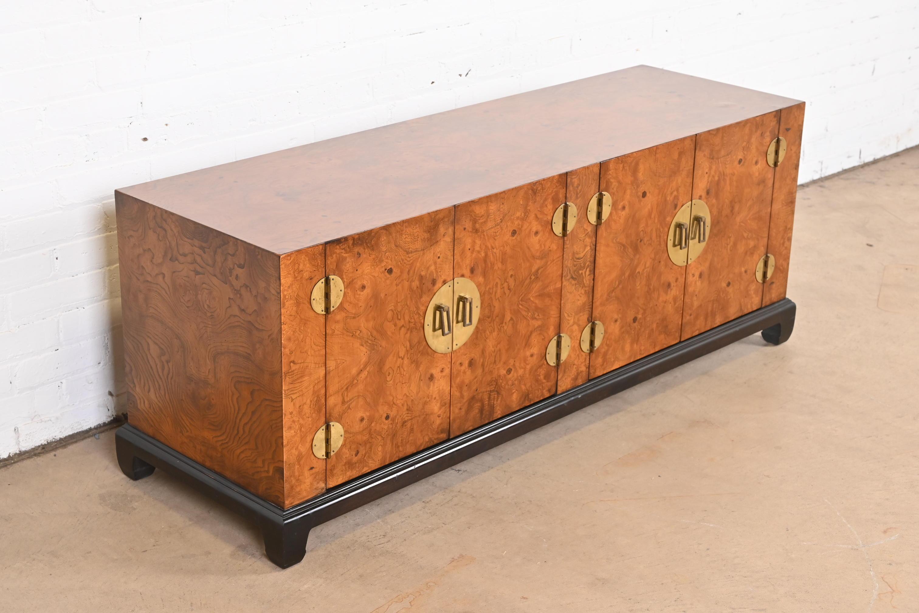 Late 20th Century Hollywood Regency Chinoiserie Burl Wood Low Credenza, circa 1970s