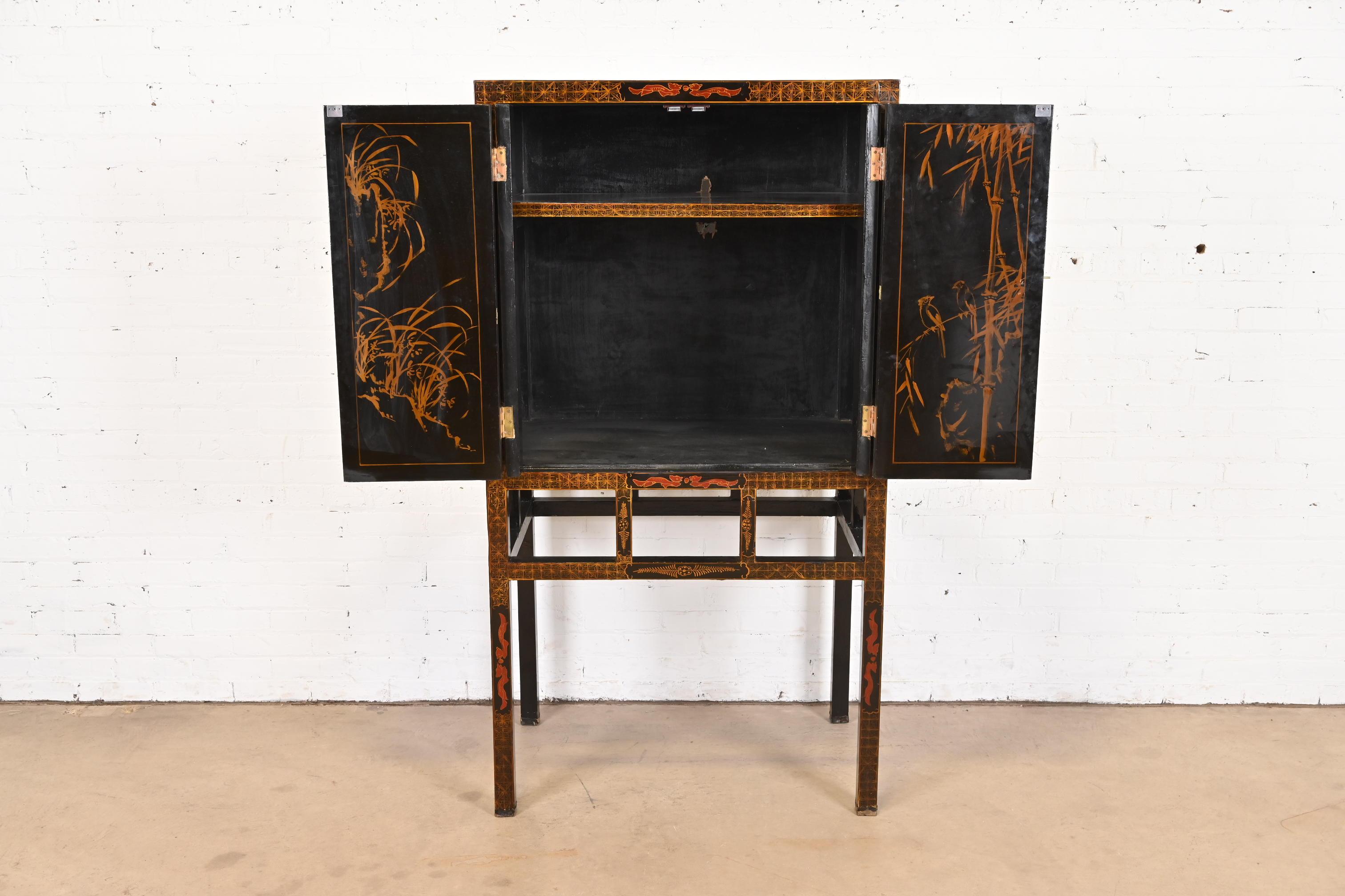 Hollywood Regency Chinoiserie Hand Painted Black Lacquered Bar Cabinet 4