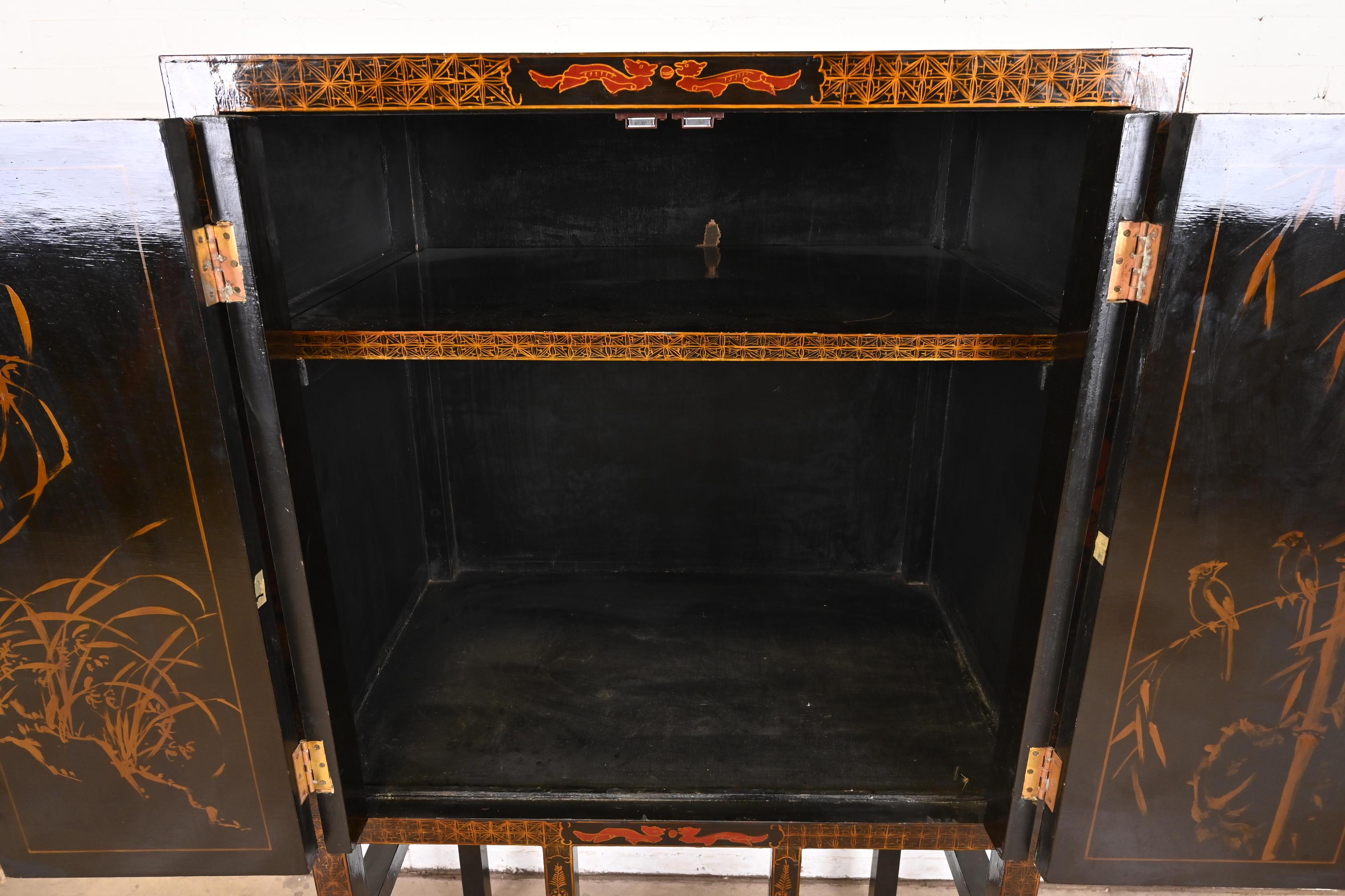 Hollywood Regency Chinoiserie Hand Painted Black Lacquered Bar Cabinet 5