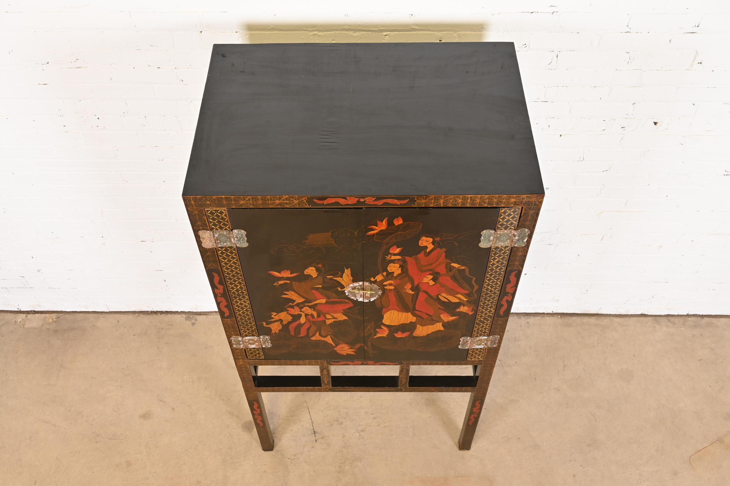 Hollywood Regency Chinoiserie Hand Painted Black Lacquered Bar Cabinet 6