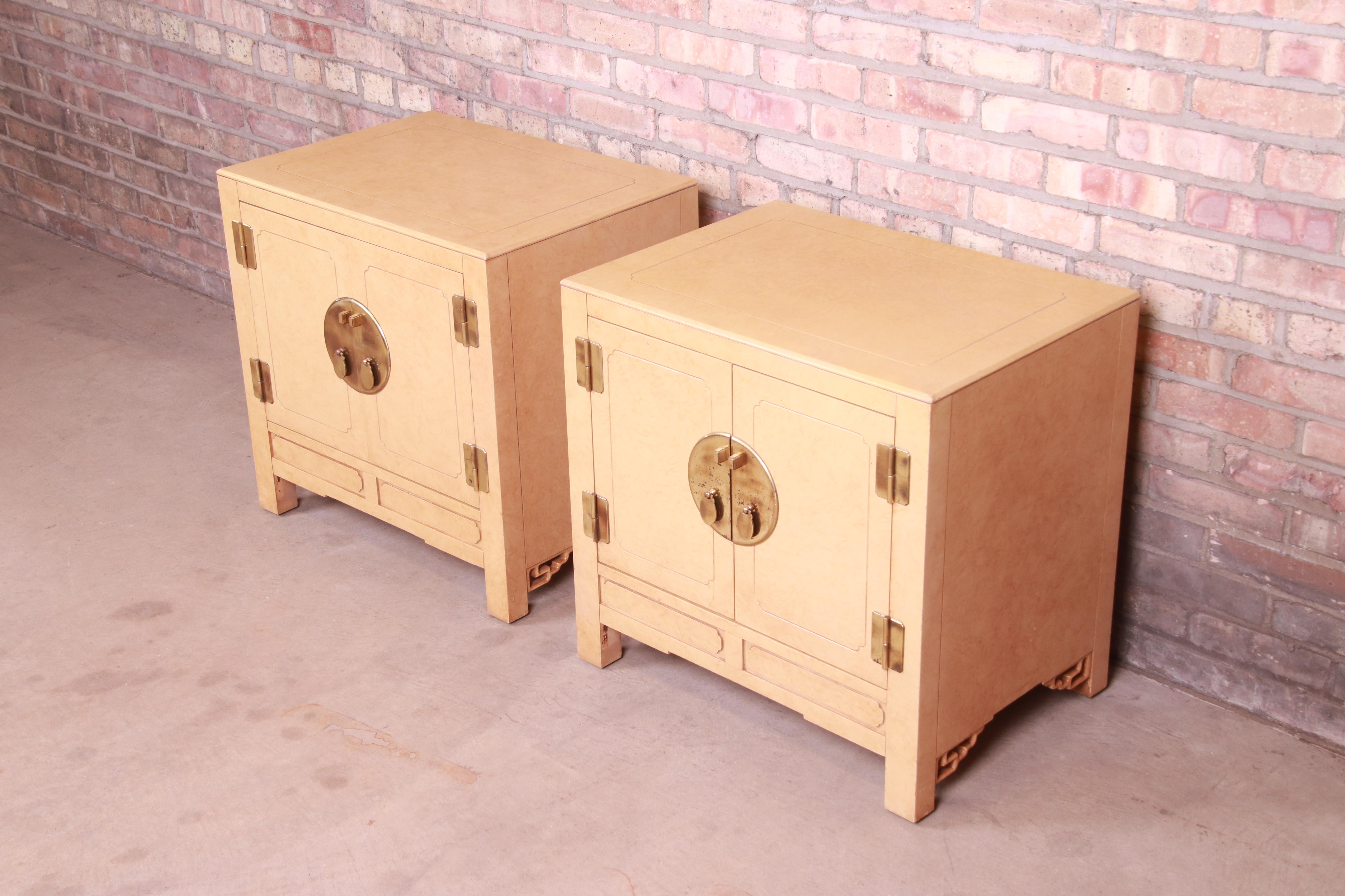 Hollywood Regency Chinoiserie Lacquered Faux Goatskin Bedside Cabinets, 1970s In Good Condition In South Bend, IN