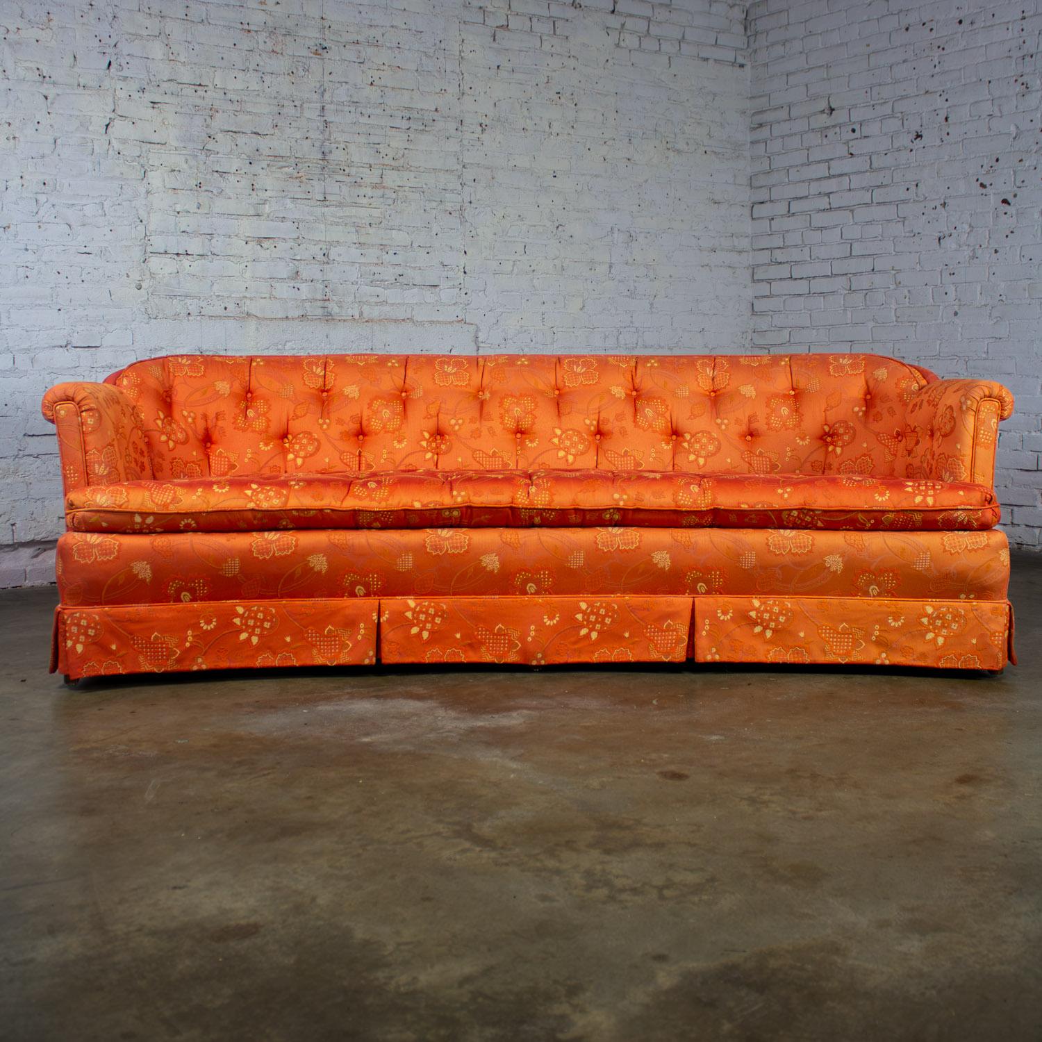 Tessuto Divano Hollywood Regency Chinoiserie di Henredon con broccato floreale rosso cinese in vendita
