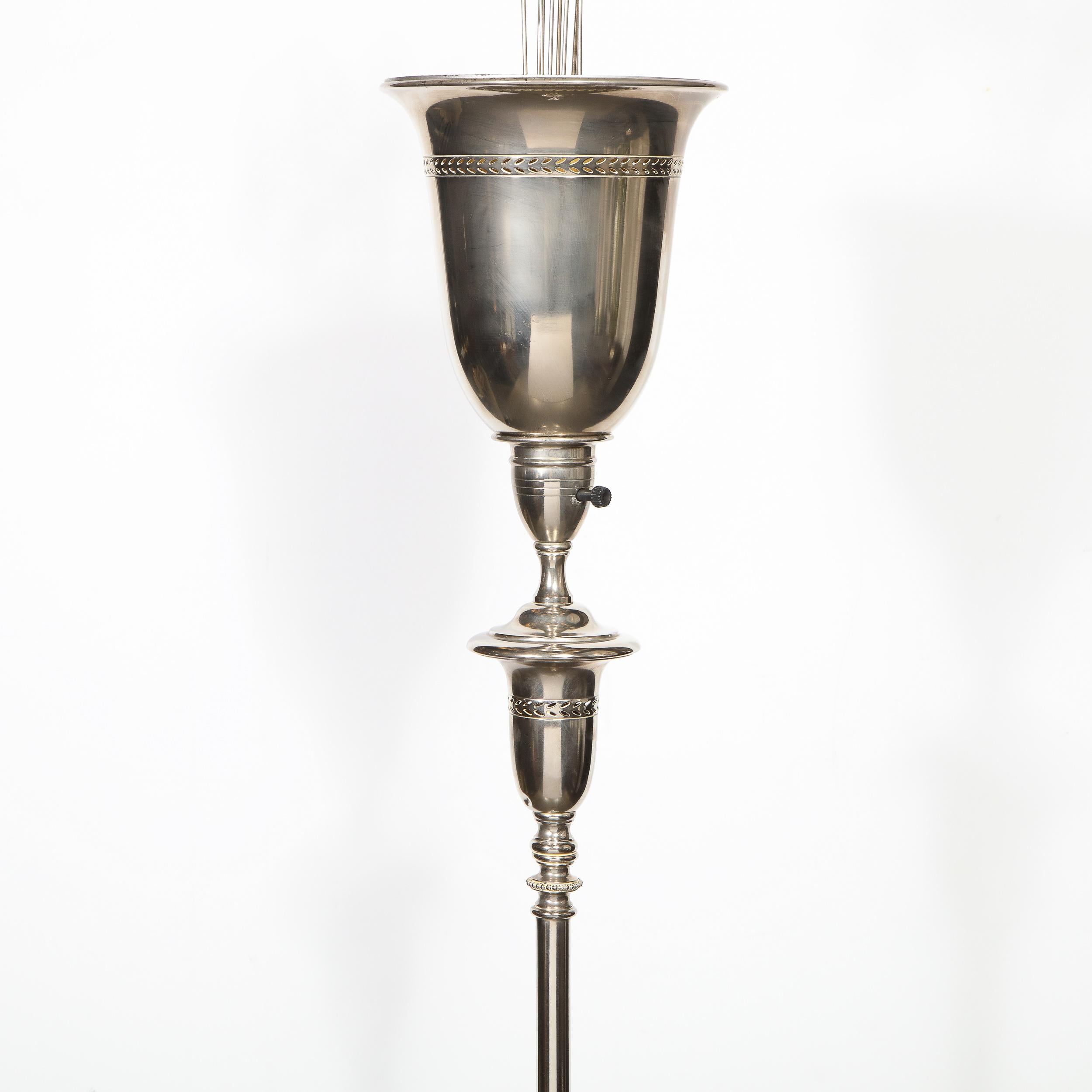Lampadaire chromé Hollywood Regency avec ornements en cristal en forme de gouttes d'eau en vente 3