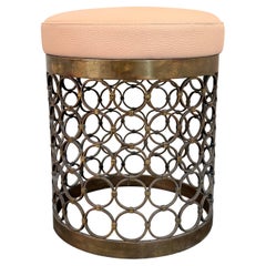 Tabouret circulaire en laiton et cuir Hollywood Regency