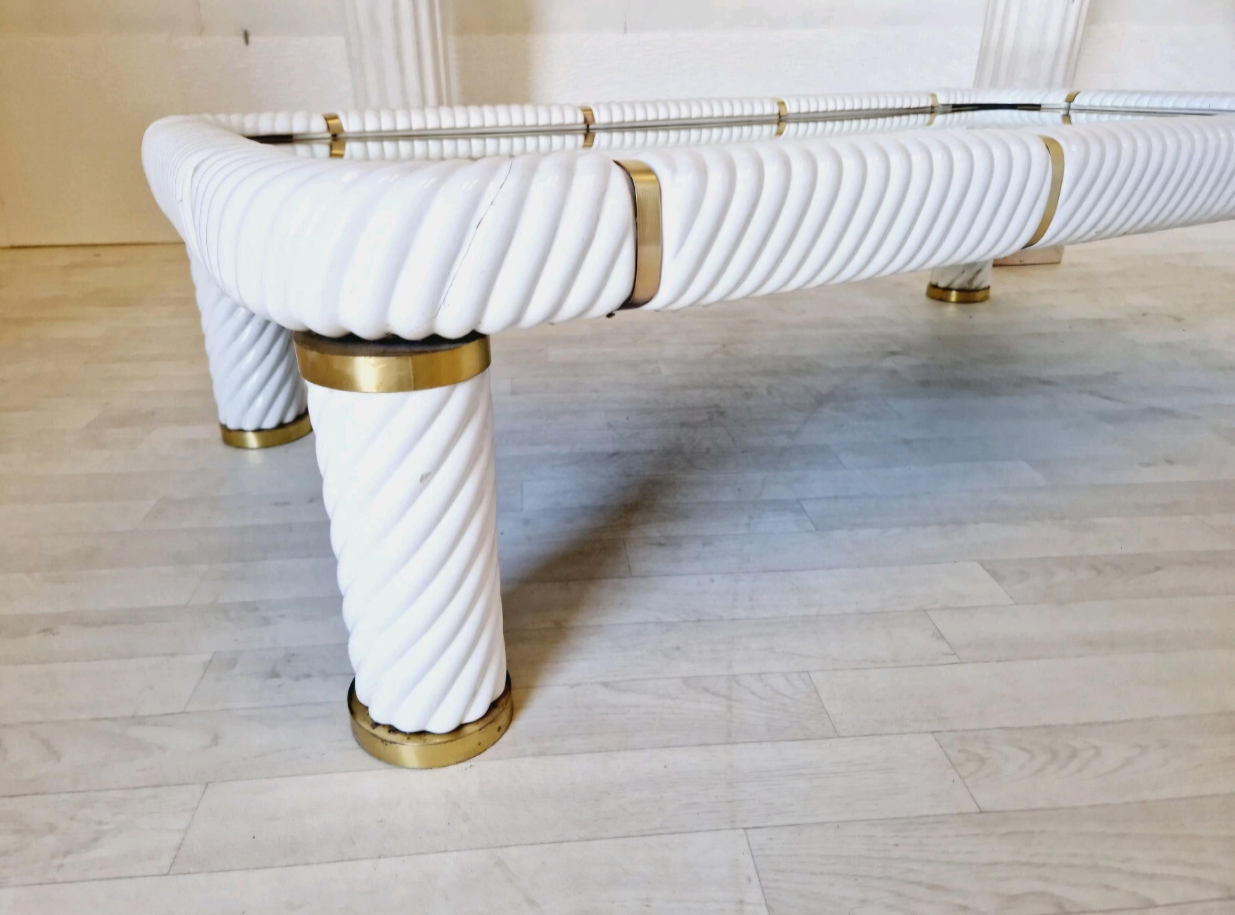 Hollywood Regency Couchtisch Weiß Keramik Tommaso Barbi im Angebot 4