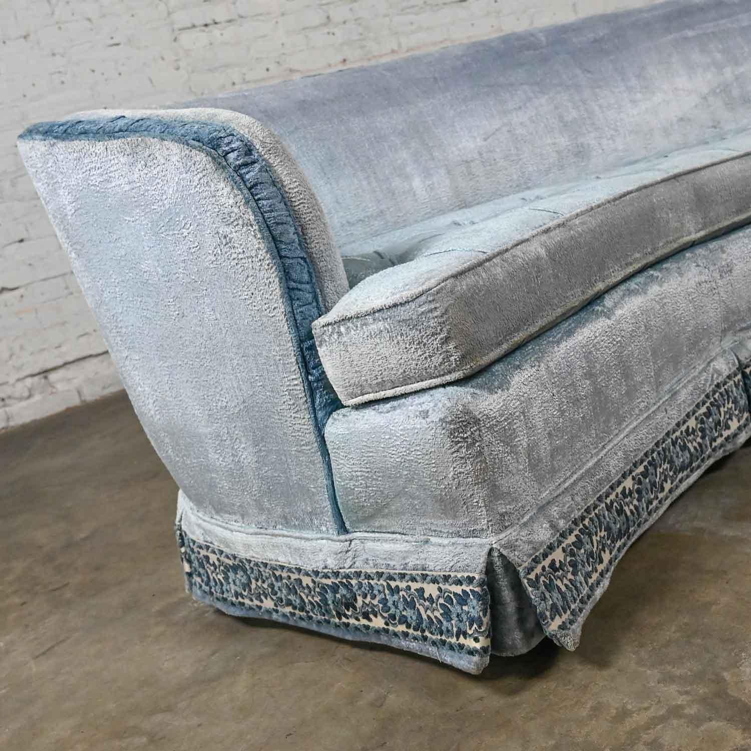 20th Century Hollywood Regency, Cottagecore Curved Blue Velvet Sofa American of Martinsville For Sale