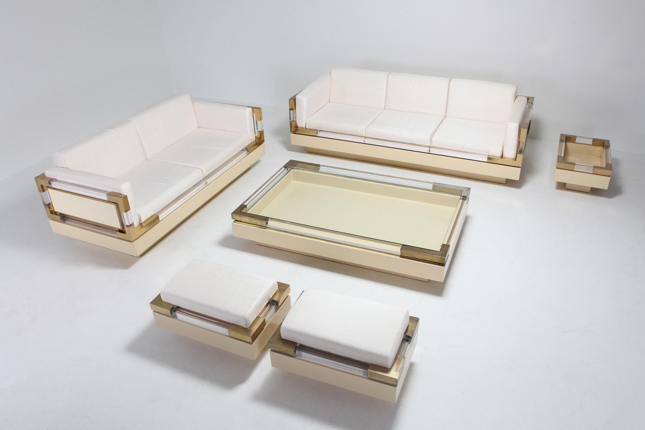 Hollywood Regency Couch in Cream Lacquer, Brass and Lucite, 1970s 5