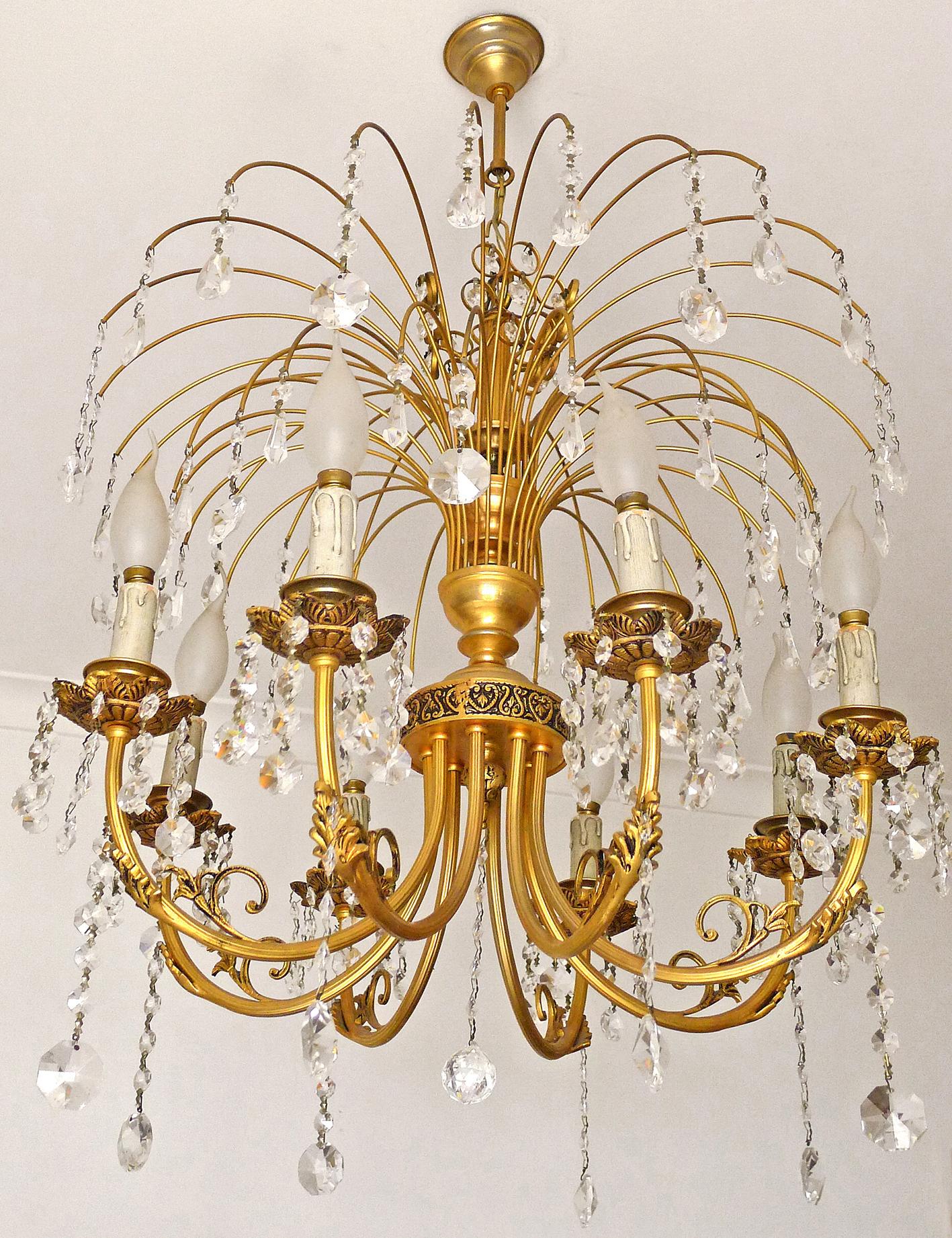 Italian Hollywood Regency Crystal Cascade Waterfall Ornate Gilt Brass 8-Light Chandelier For Sale