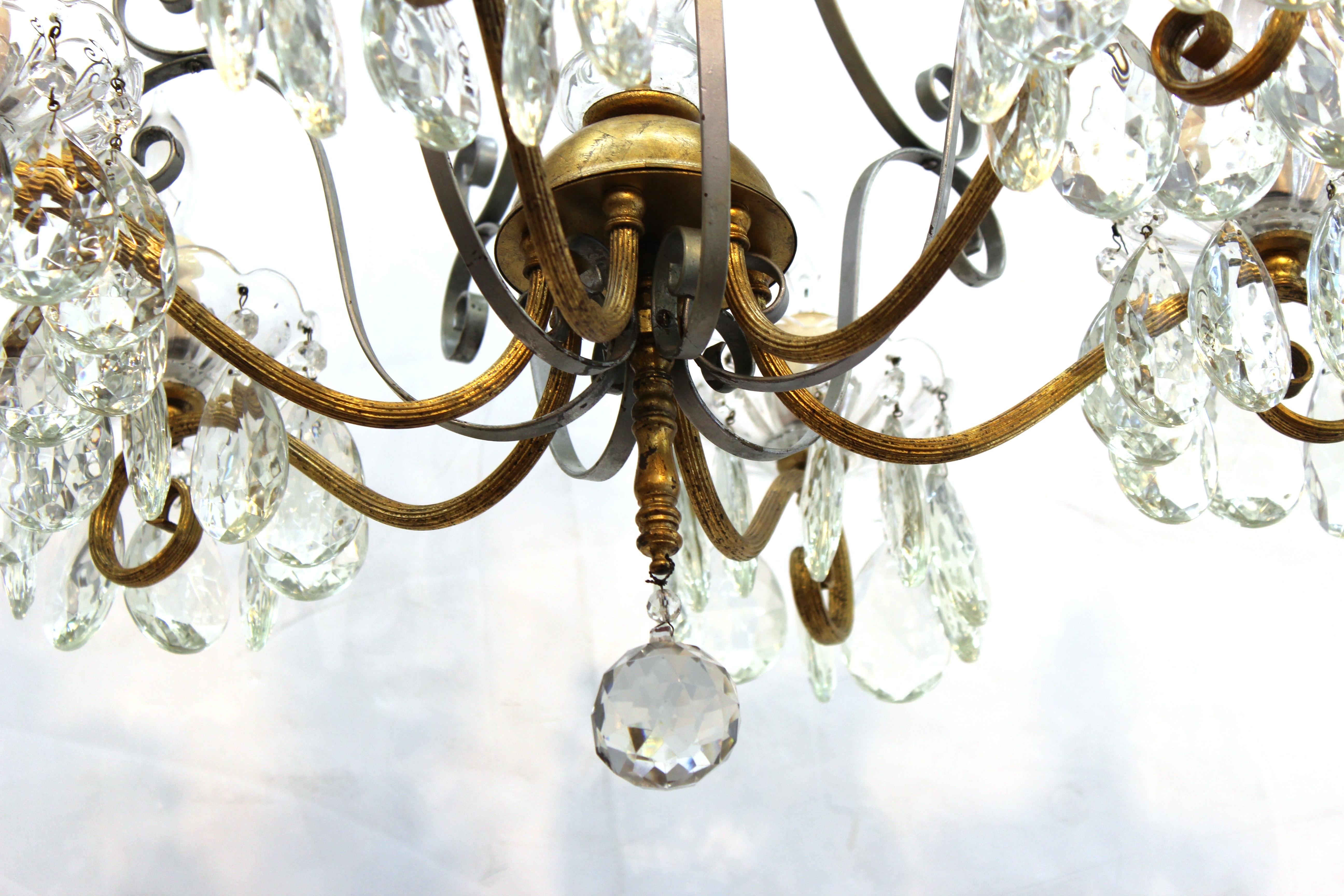 20th Century Hollywood Regency Crystal Chandelier with Gilt Metal Accents