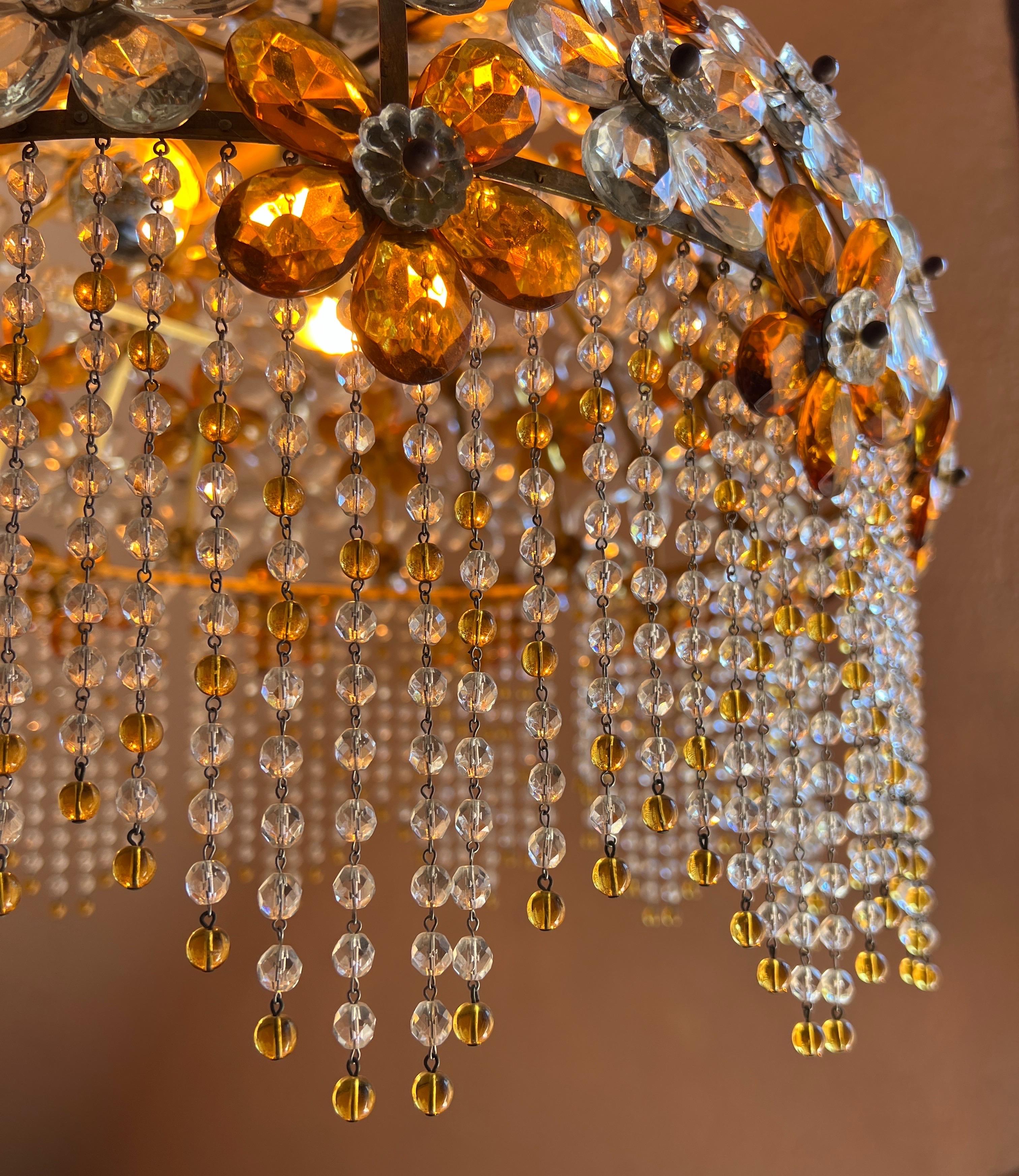 Lampadario Hollywood Regency con fiori di cristallo di Maison Baguès in vendita 6