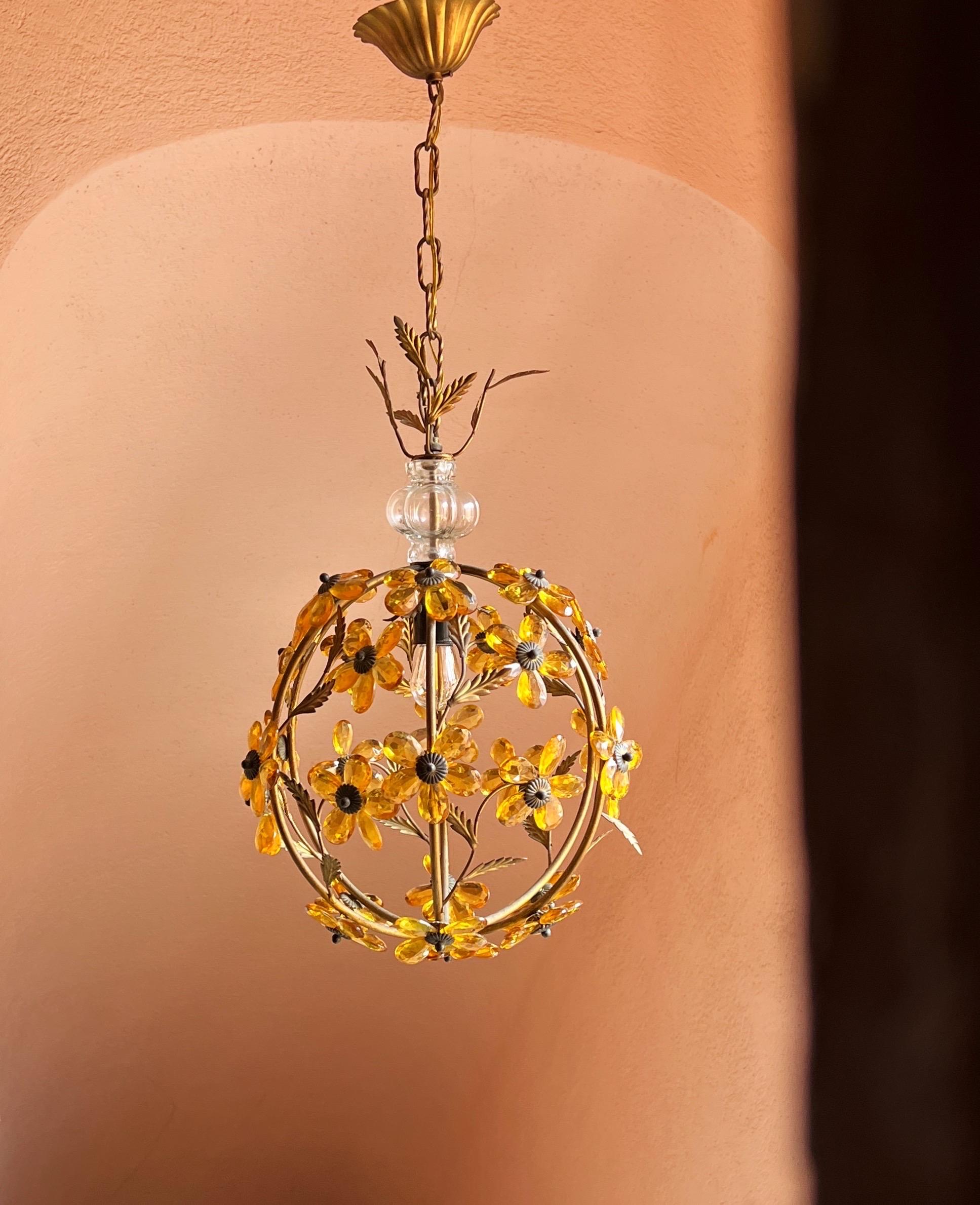 Hollywood Regency Crystal Glass Flower Pendant Chandelier by Maison Baguès For Sale 3