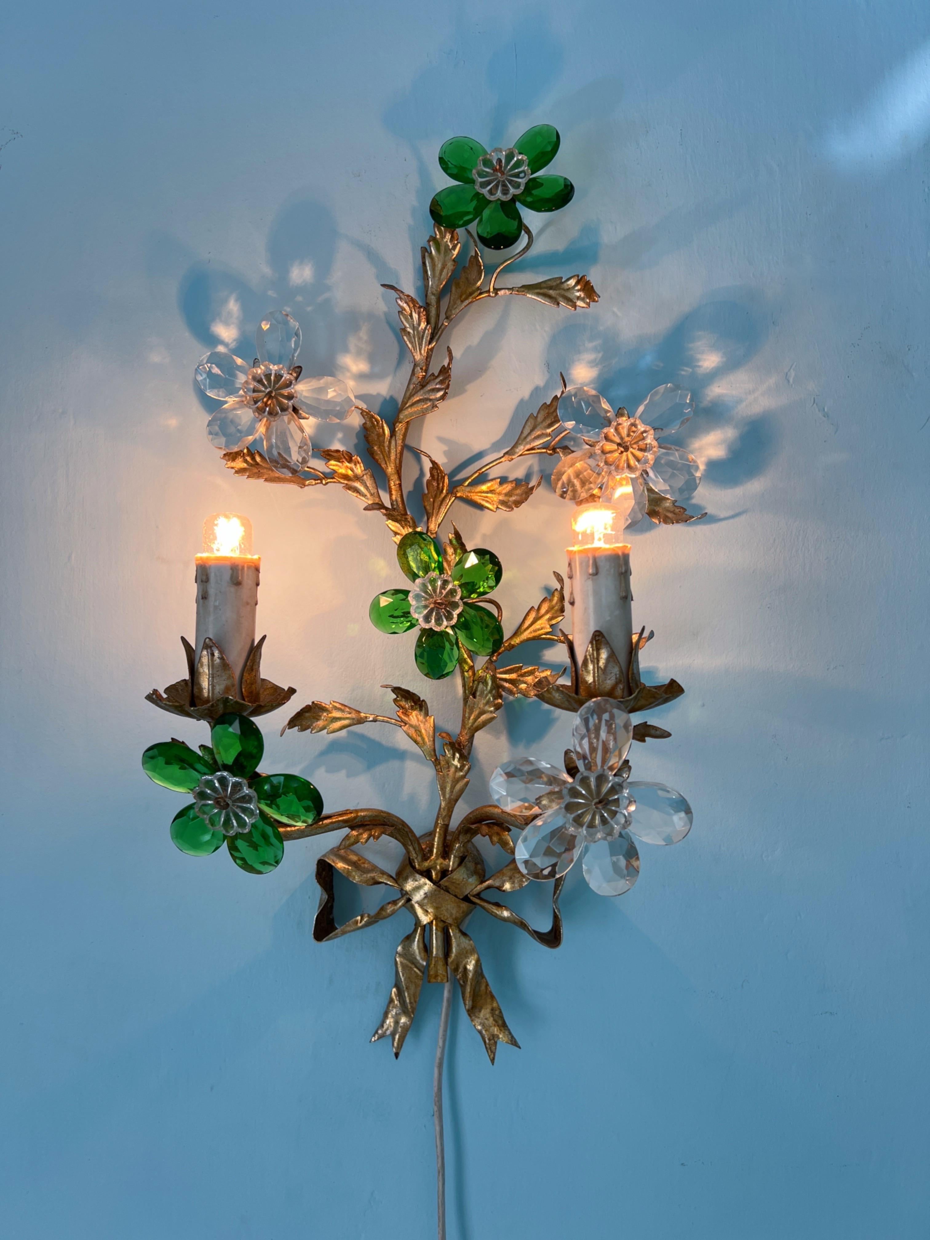 Hollywood Regency Crystal Glass Flower wall light by Maison Baguès For Sale 5