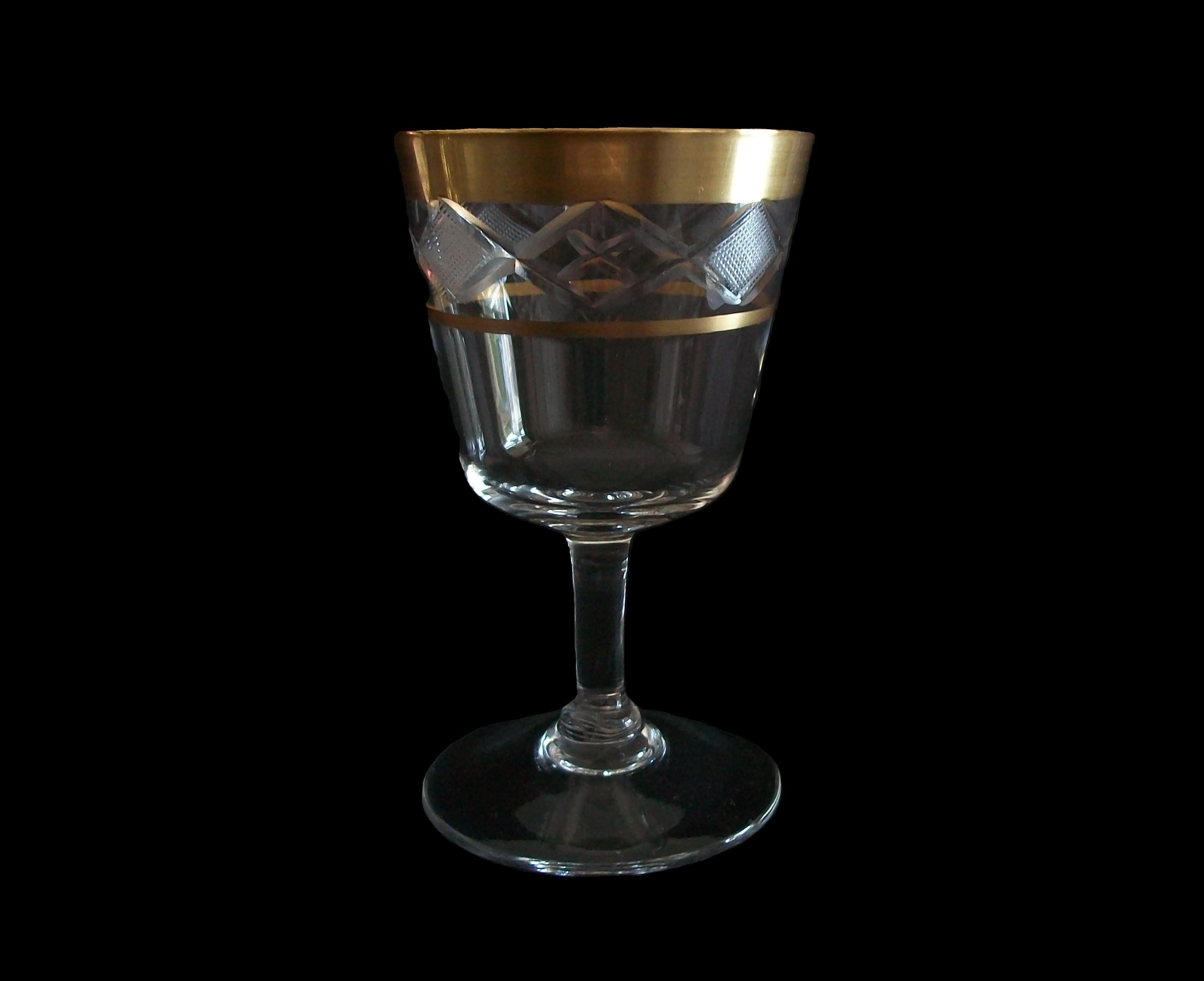 Vaso de Jerez de Cristal Hollywood Regency - Corte de Rueda - Borde Dorado - Circa 1950's Regencia de Hollywood en venta