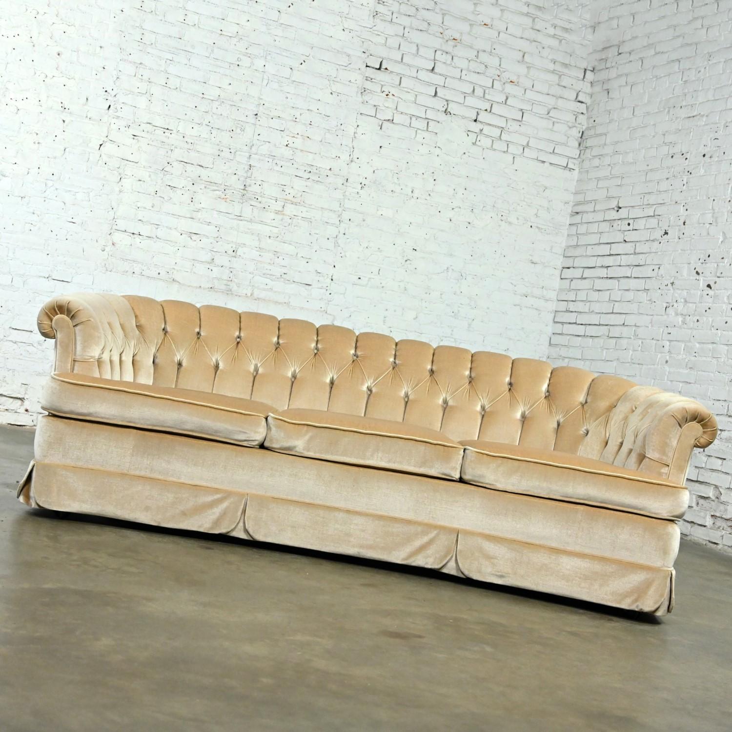20th Century Hollywood Regency Curved Sofa Beige Velvet Button Tufted Lee Harvey for Maddox 