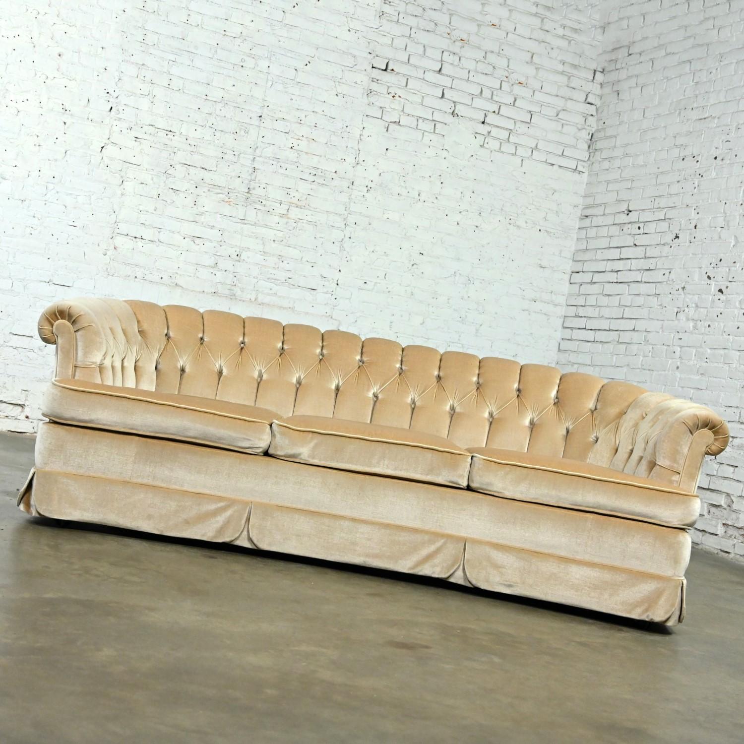 20th Century Hollywood Regency Curved Sofa Beige Velvet Button Tufted Lee Harvey for Maddox