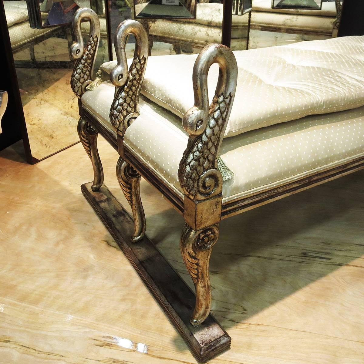American Hollywood Regency Daybed with Carved and Gilded Swans