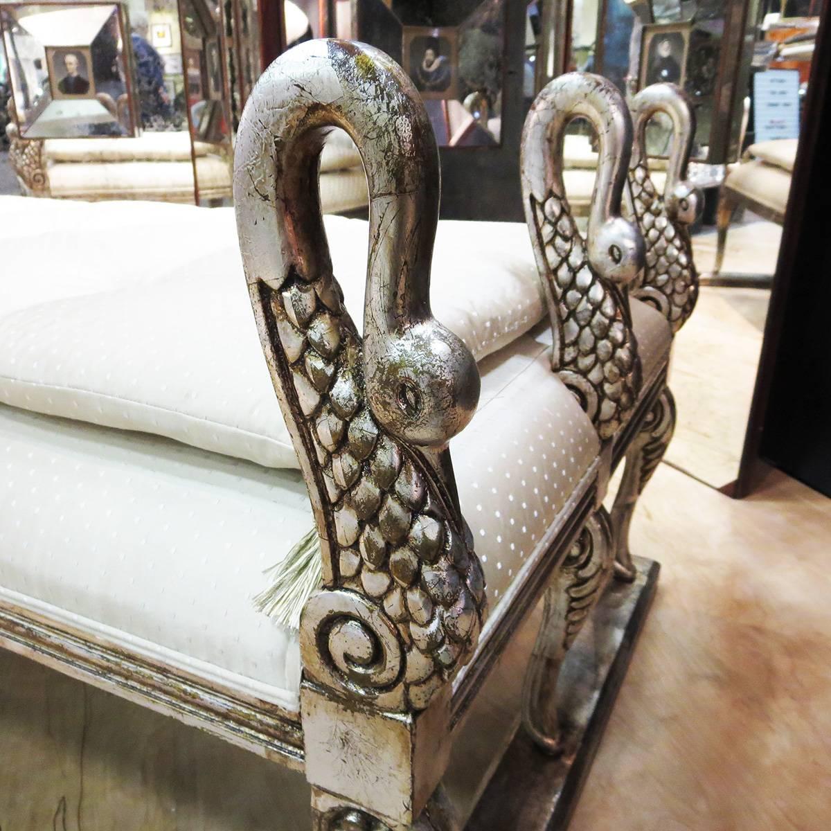 Gilt Hollywood Regency Daybed with Carved and Gilded Swans