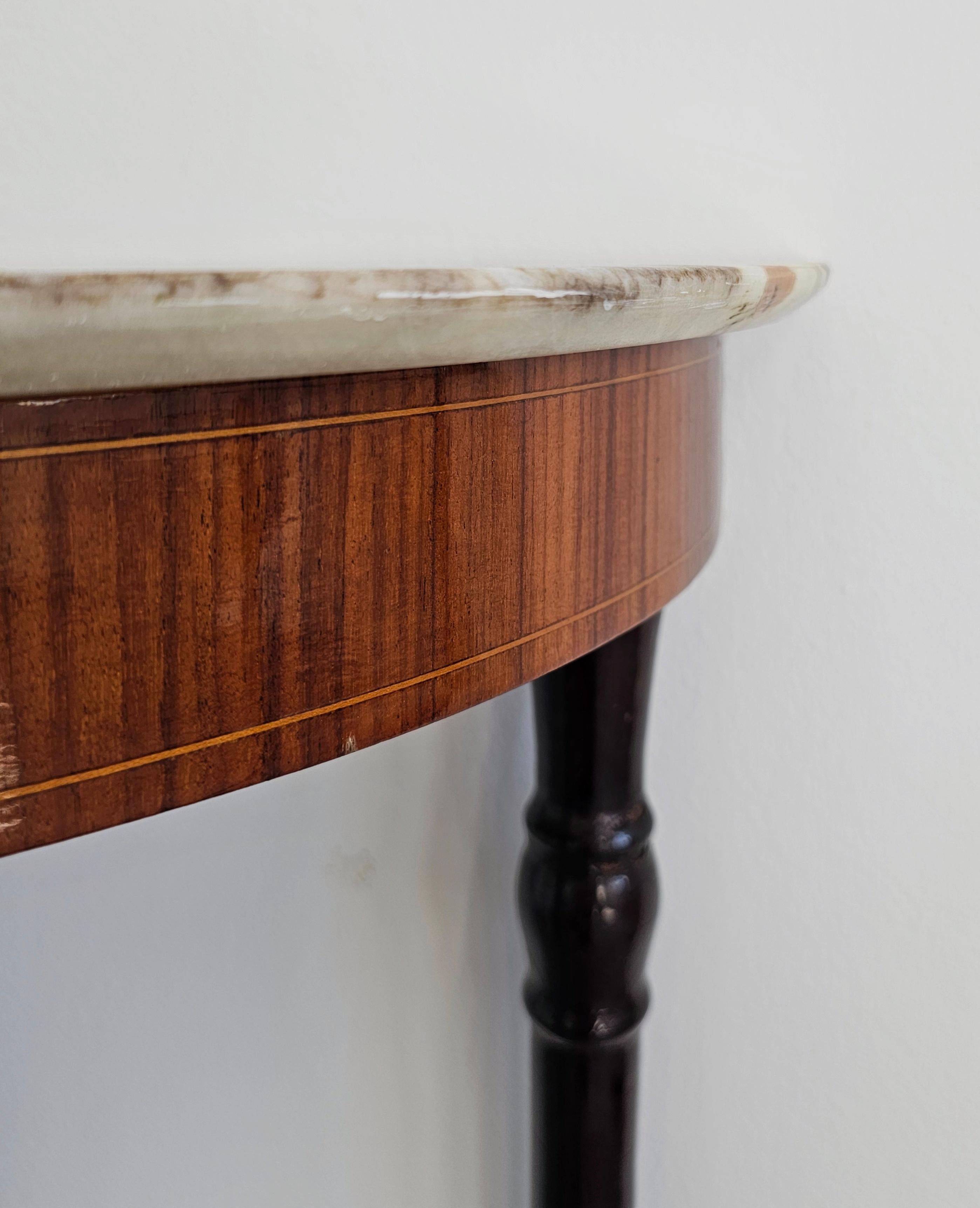 Hollywood Regency Demilune Console Table with Calacatta Gold Marble Top In Good Condition In Beograd, RS