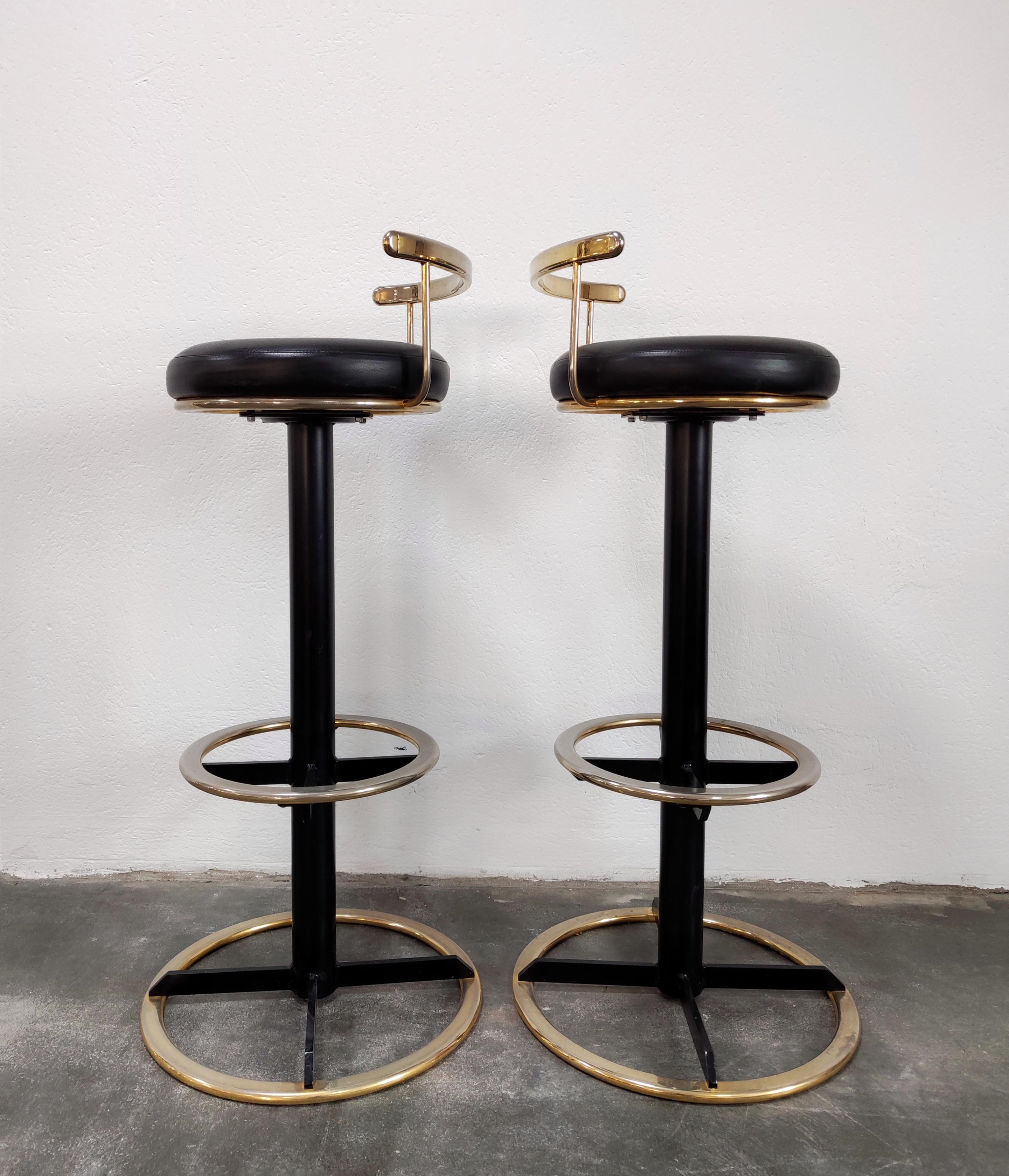 Hollywood Regency Dry Bar with Two Stools and Mirrored Shelf, Italy, 1980s For Sale 9
