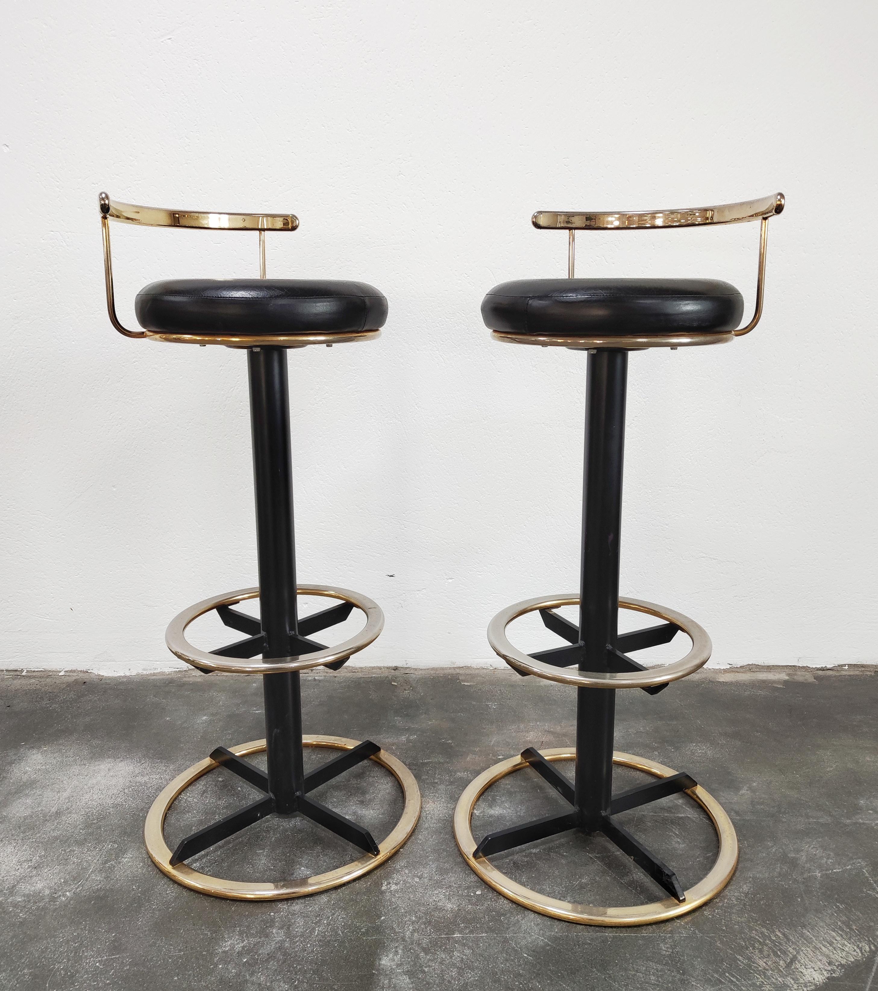 Hollywood Regency Dry Bar with Two Stools and Mirrored Shelf, Italy, 1980s For Sale 10