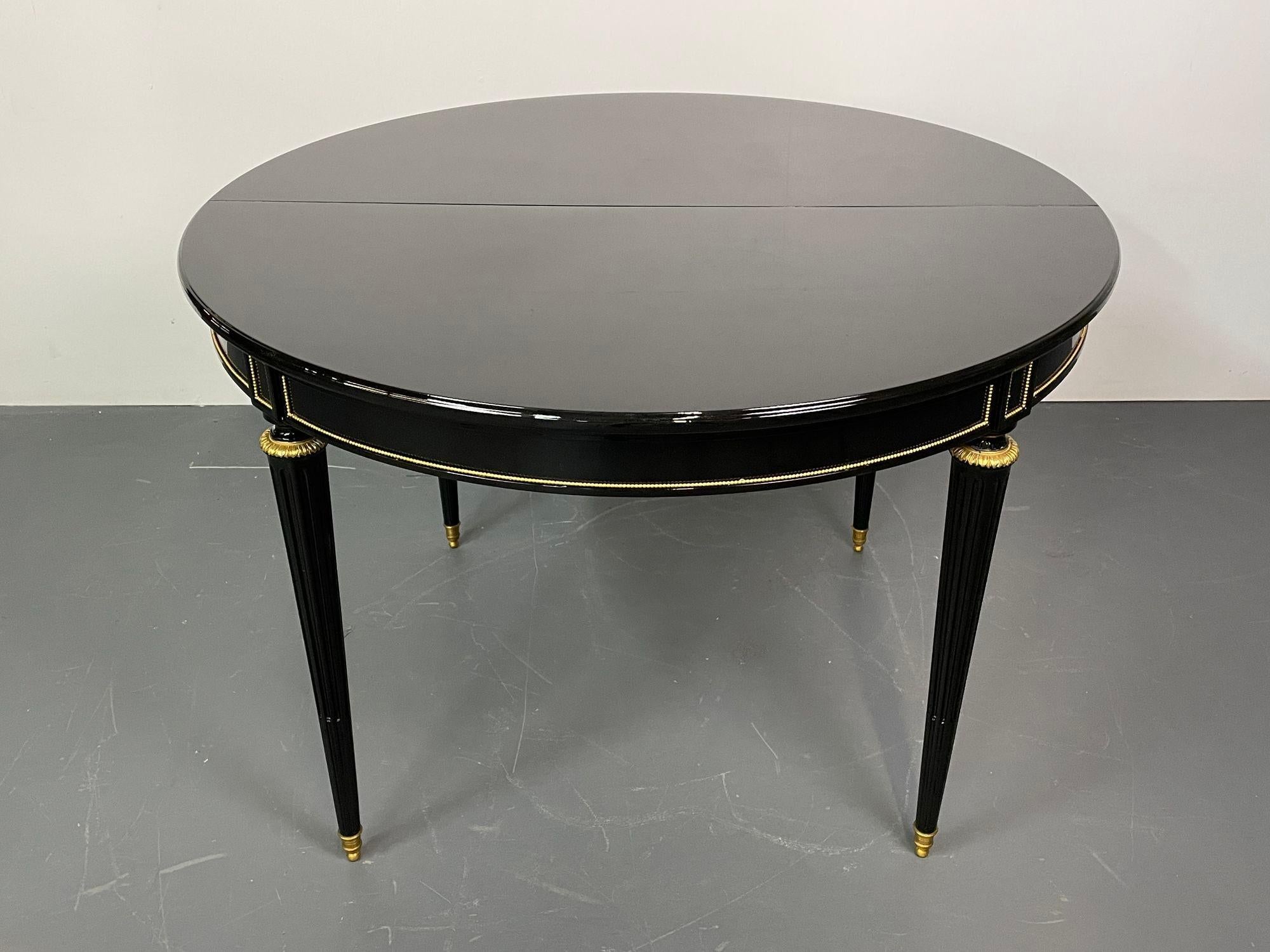 French Maison Gouffé Hollywood Regency Dining Table, Ebony Lacquer, Bronze, Paris 1930s For Sale