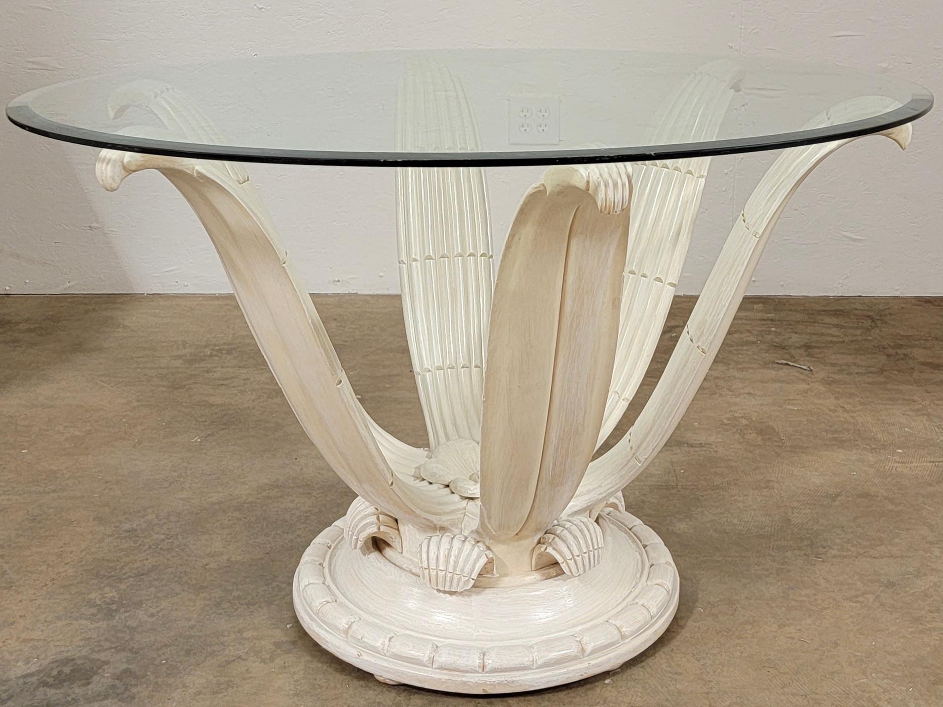 Table centrale ou de salle à manger italienne sculptée et cérusée de l'époque Hollywood Regency en vente 4