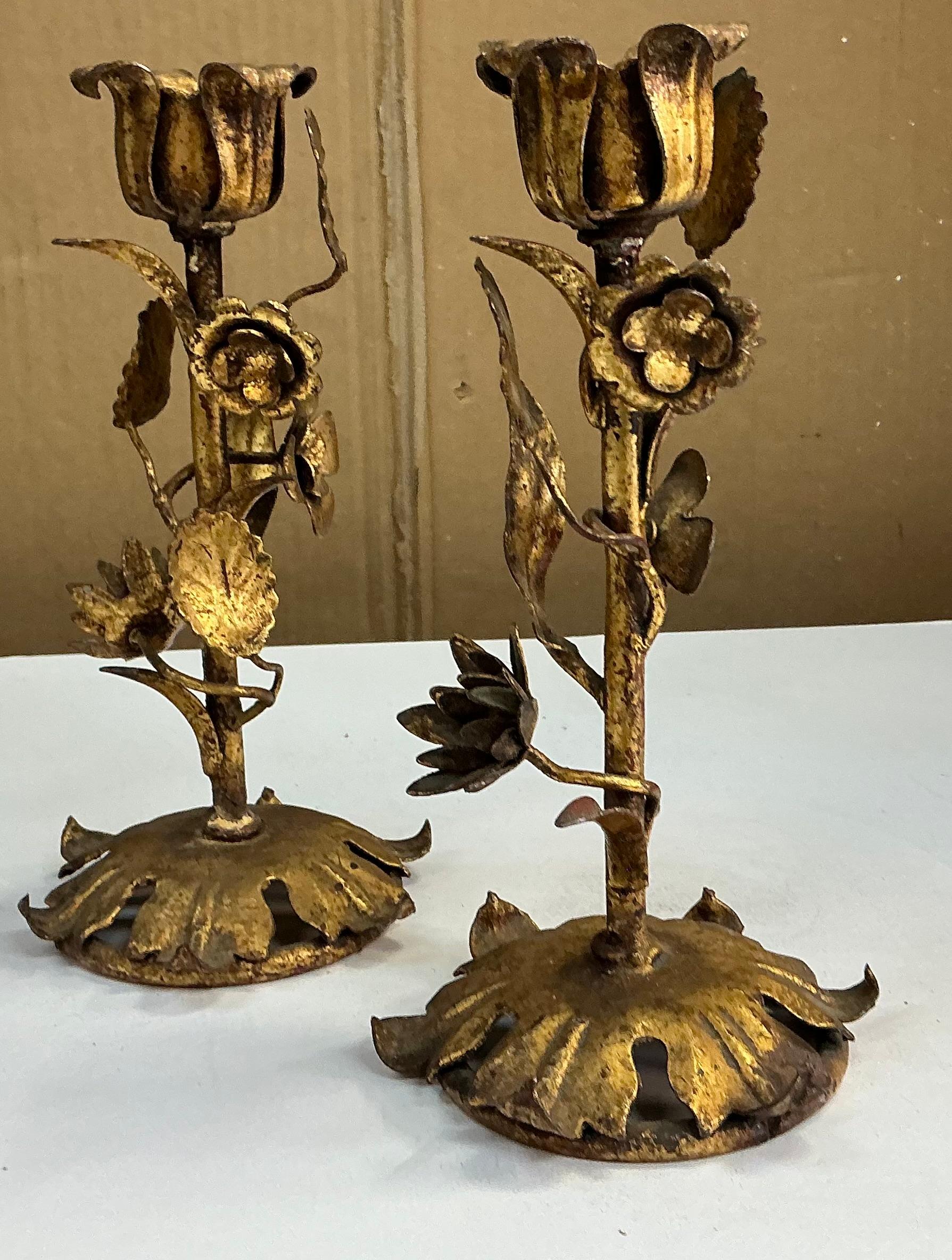 Hollywood Regency Era Italian Gilt Tole Metal Floral Candlesticks - Pair In Good Condition For Sale In Kennesaw, GA