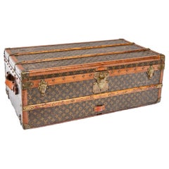 Hollywood Regency Ära Louis Vuitton Vintage Cruiser Trunk