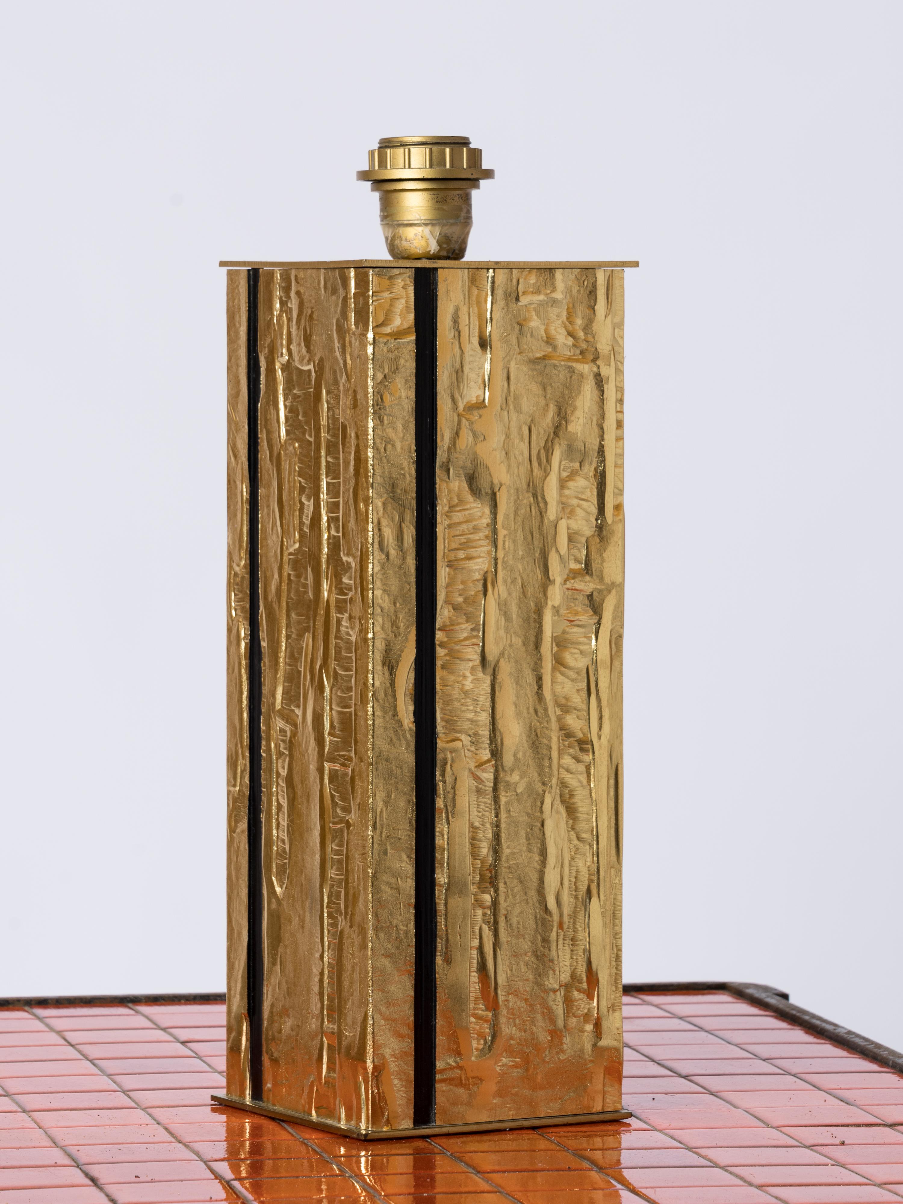 Late 20th Century Hollywood Regency Etched Brass Table Lamp - France 1970's For Sale