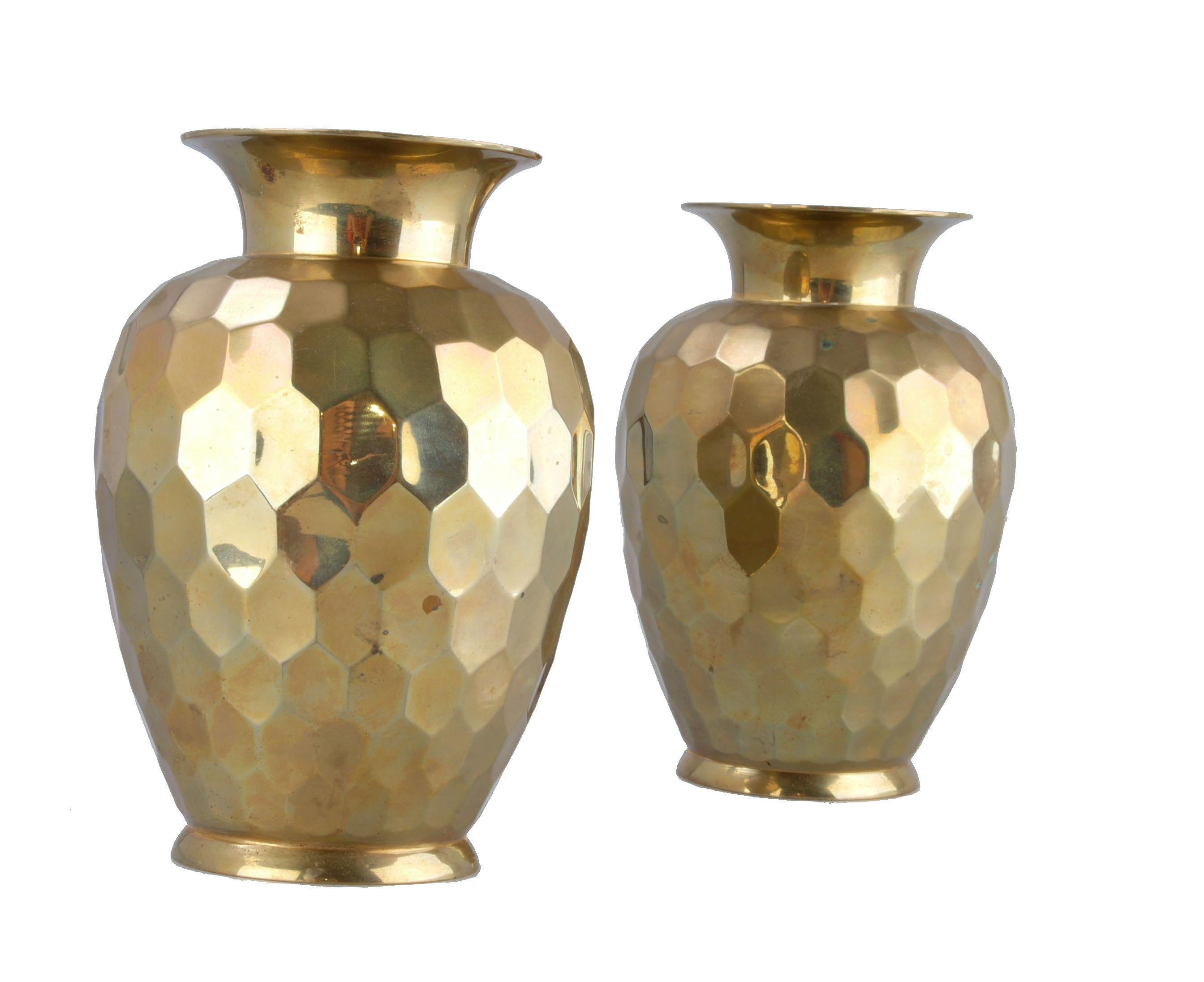 Pair Hollywood Regency Faceted Decorative Brass Vases For Sale 2