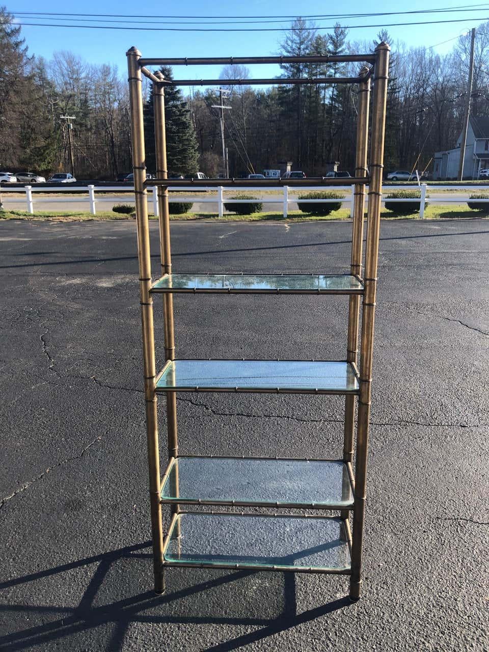 Hollywood Regency Faux Bamboo Étagère In Good Condition In Redding, CT