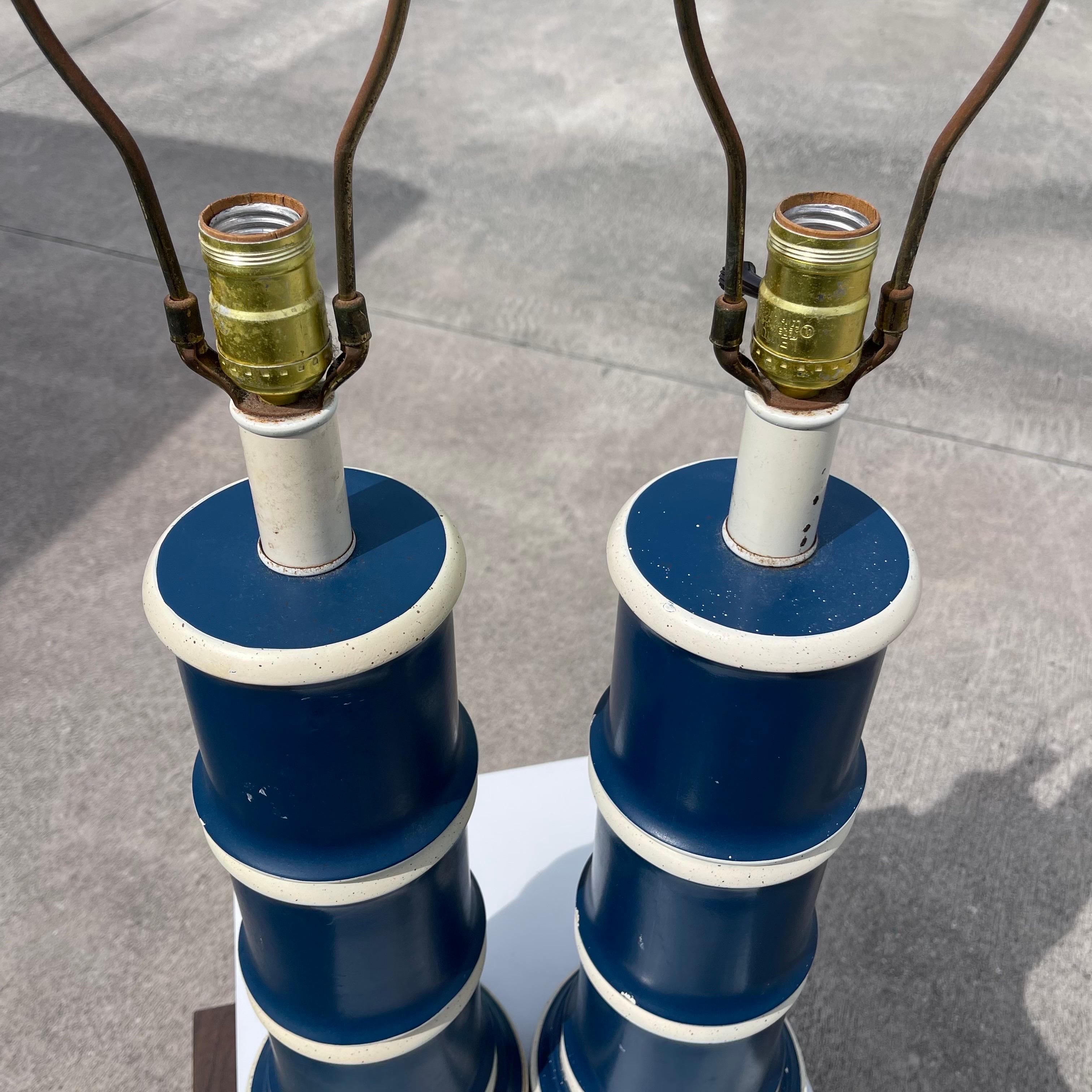 Pareja de lámparas de sobremesa de bambú de imitación Hollywood Regency en venta 6