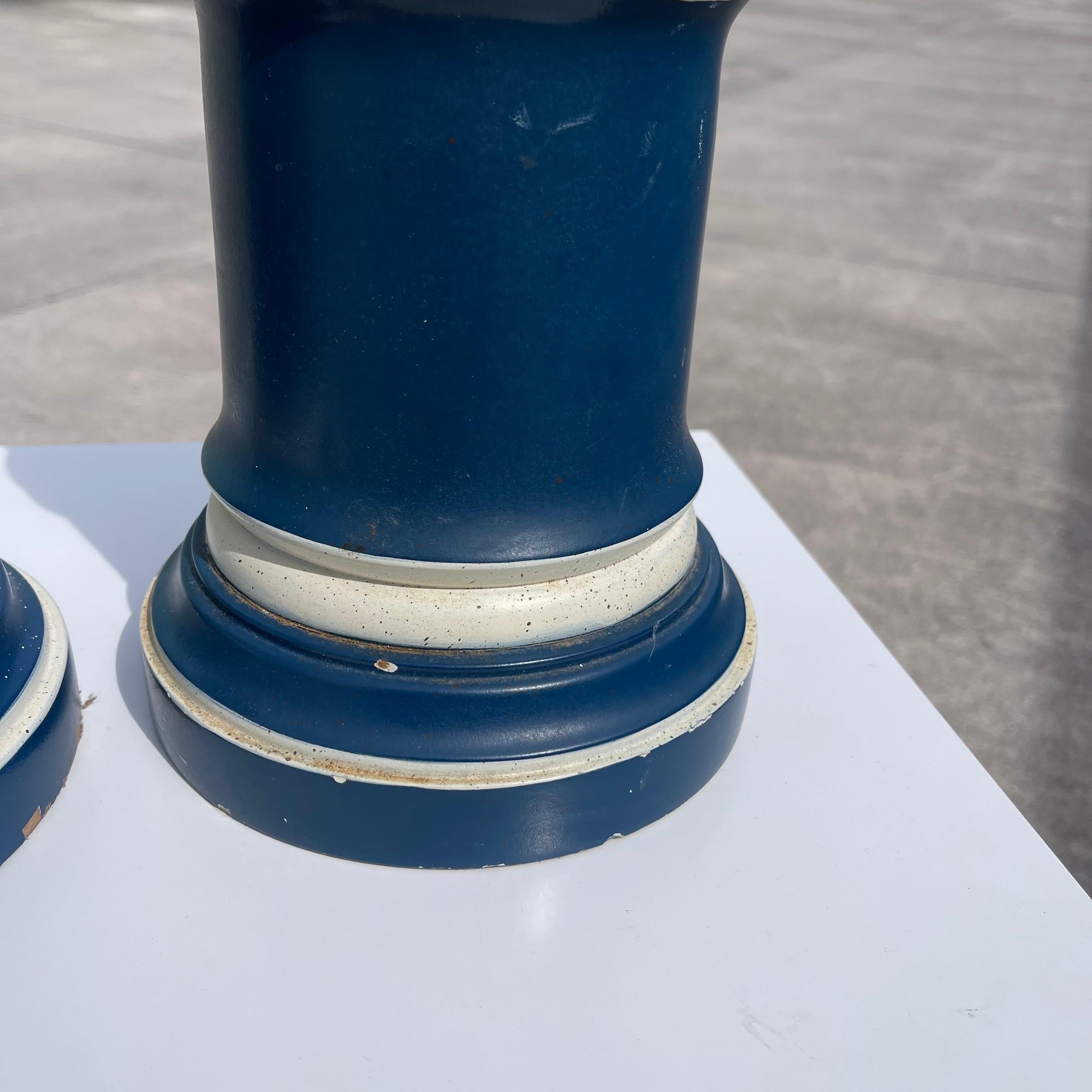 Pareja de lámparas de sobremesa de bambú de imitación Hollywood Regency Madera en venta