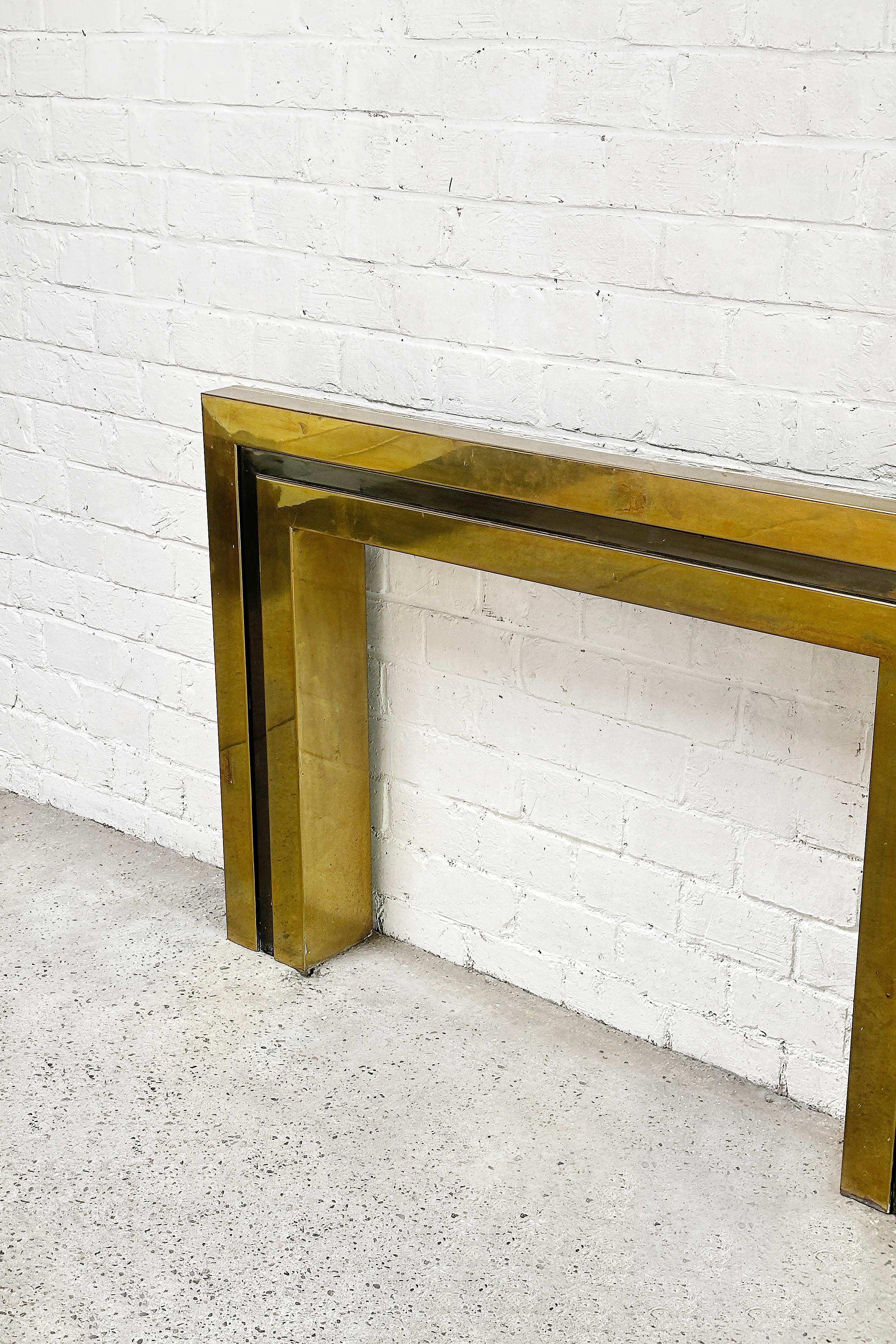 Hollywood Regency Fireplace Mantel in Brass, 1970's For Sale 2