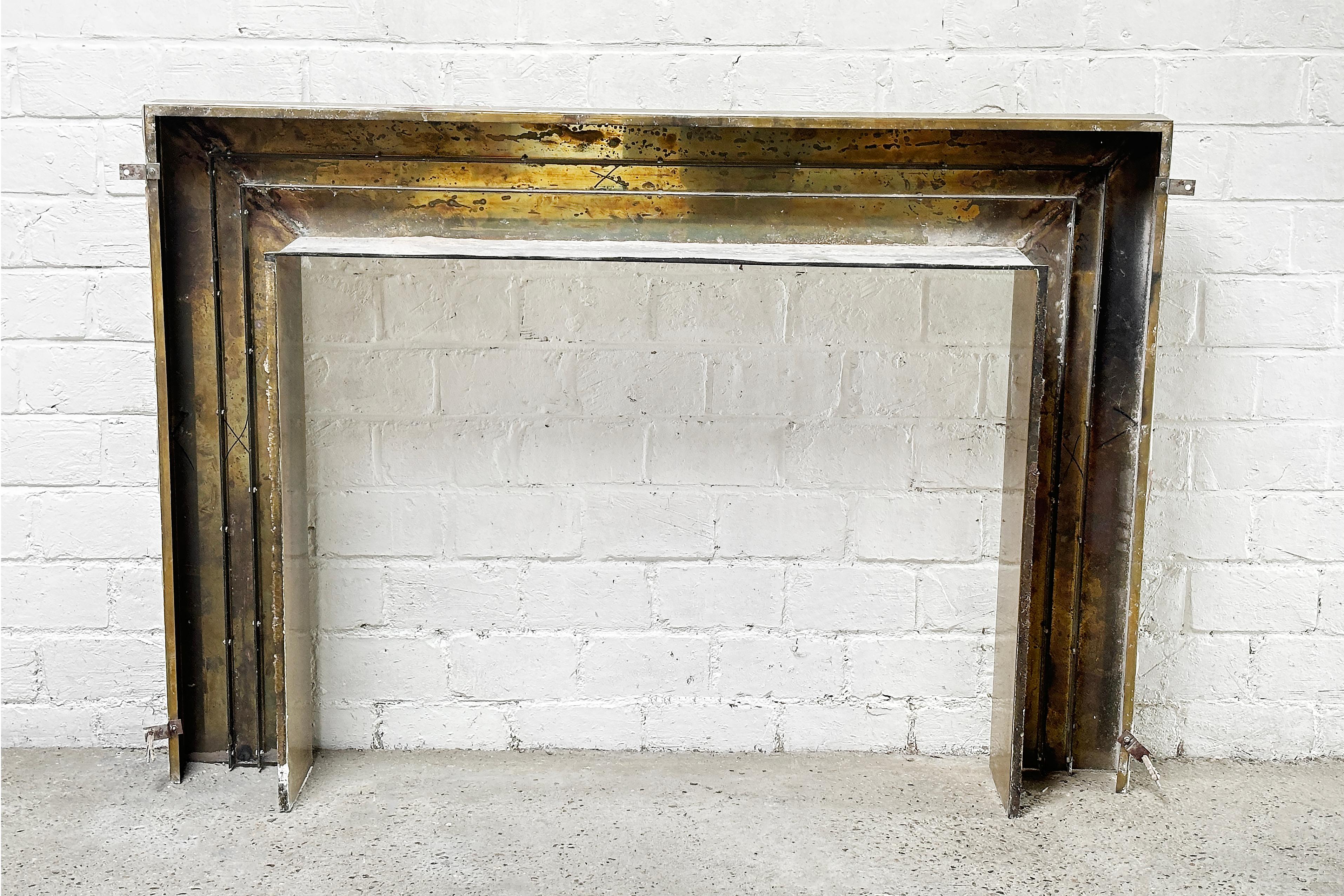Hollywood Regency Fireplace Mantel in Brass, 1970's For Sale 3