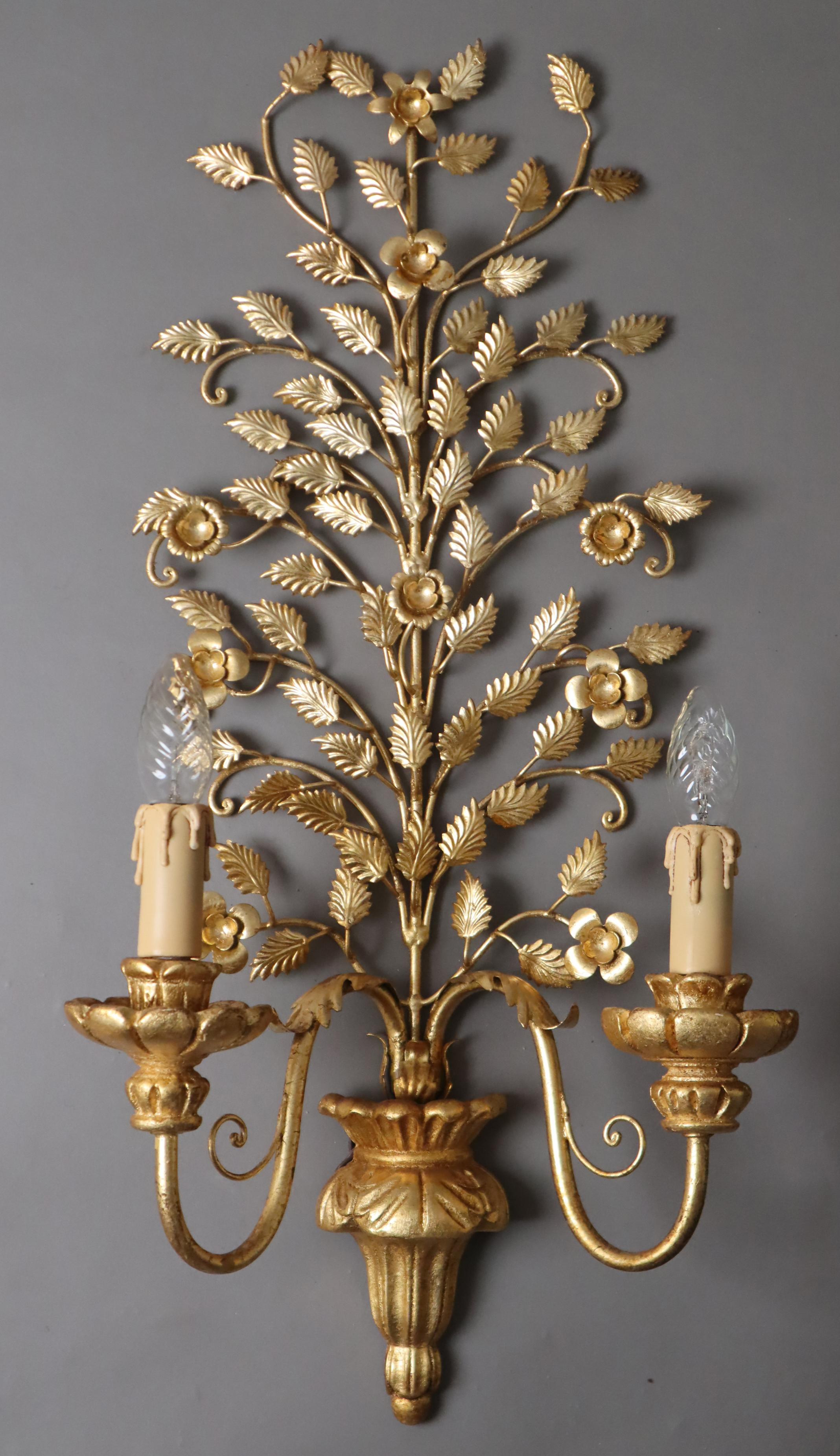 Hollywood Regency Floral Golden Wall Light, Florence, Italy, 1960s For Sale 5