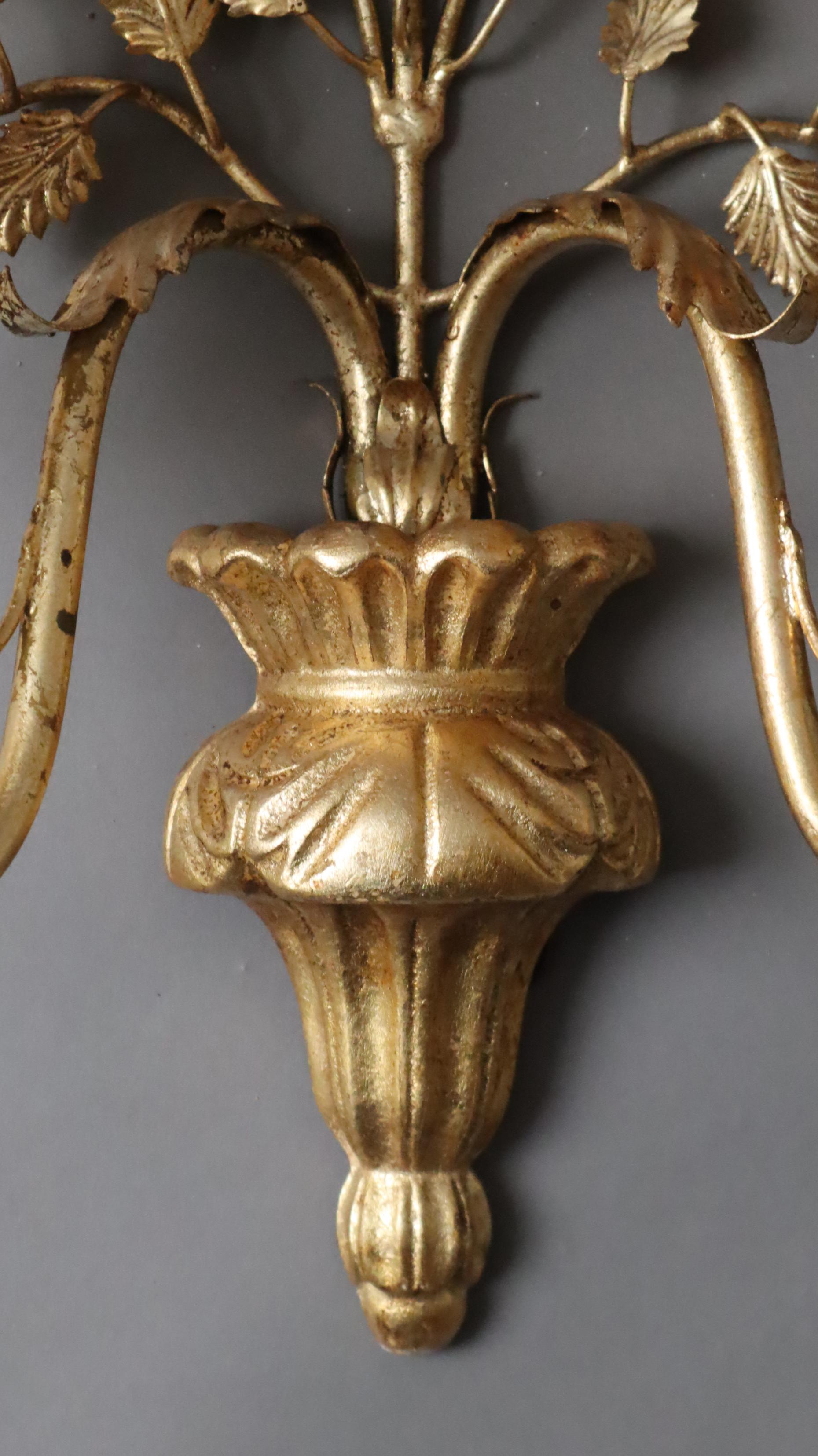Hollywood Regency Floral Golden Wall Light, Florence, Italy, 1960s For Sale 1