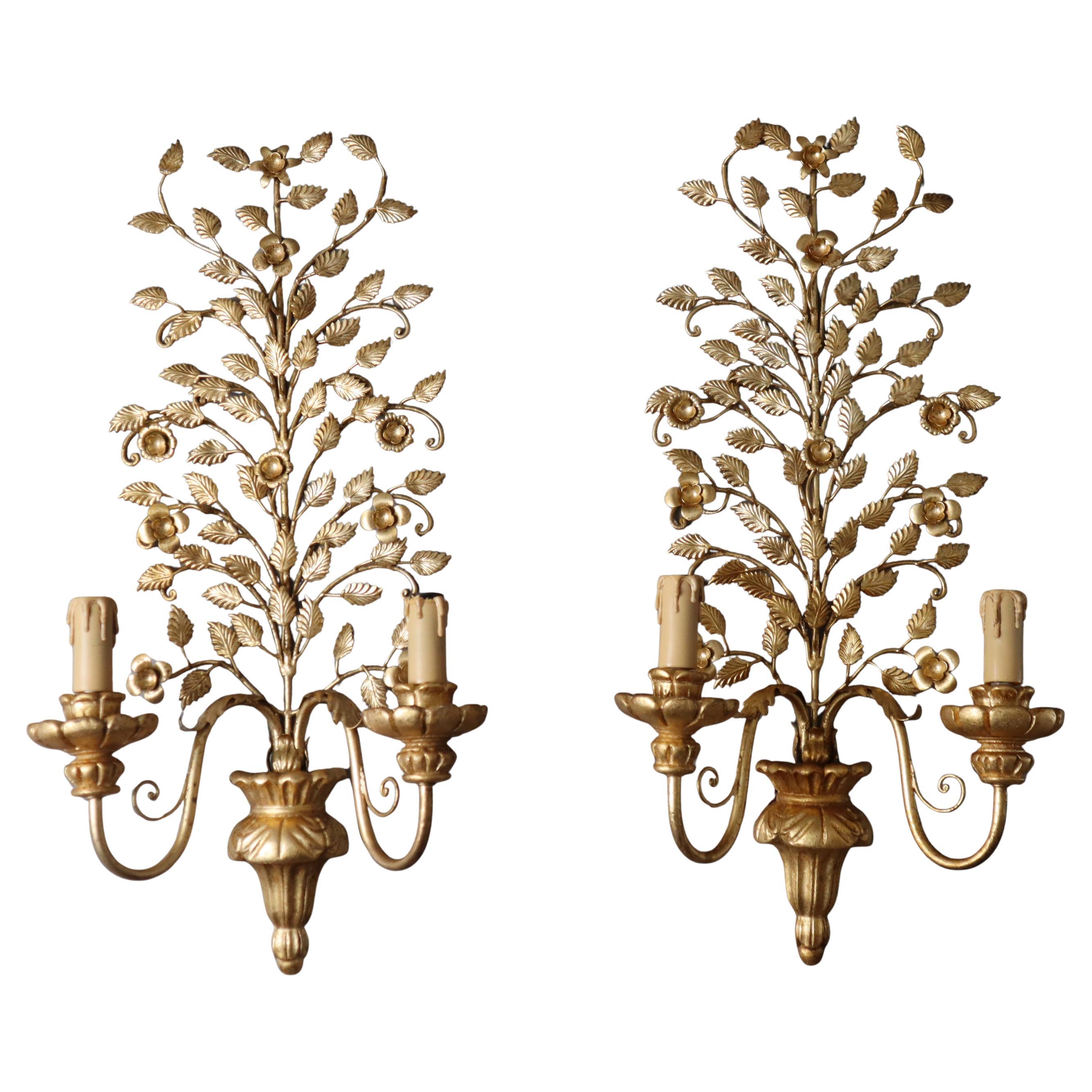 Hollywood-Regency-Wandleuchte aus goldenem Hollywood-Regency-Blumen, Florenz, Italien, 1960er Jahre