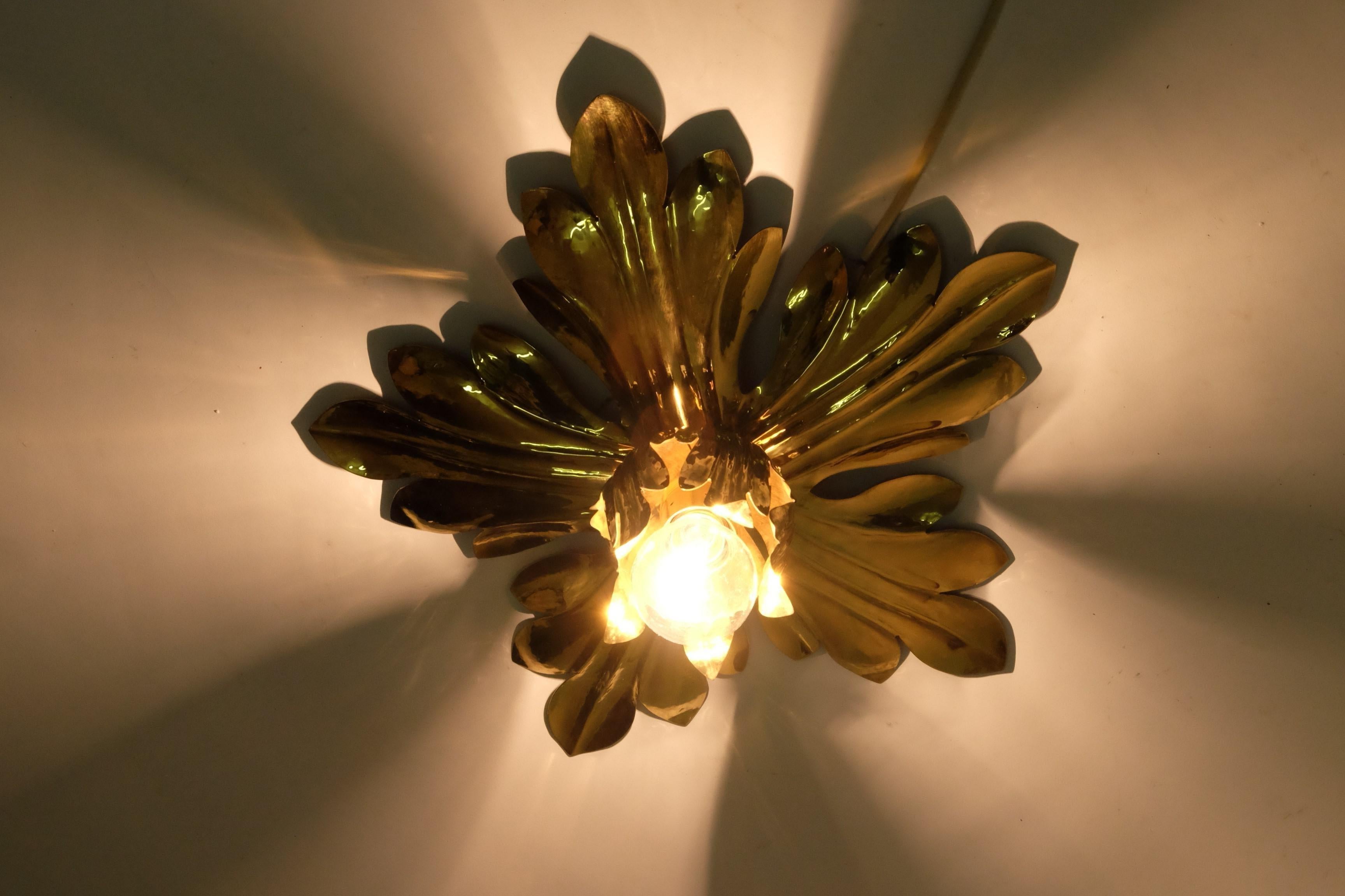 Hollywood Regency Flower Ceiling Lamp Brass, Italy 1970s For Sale 6