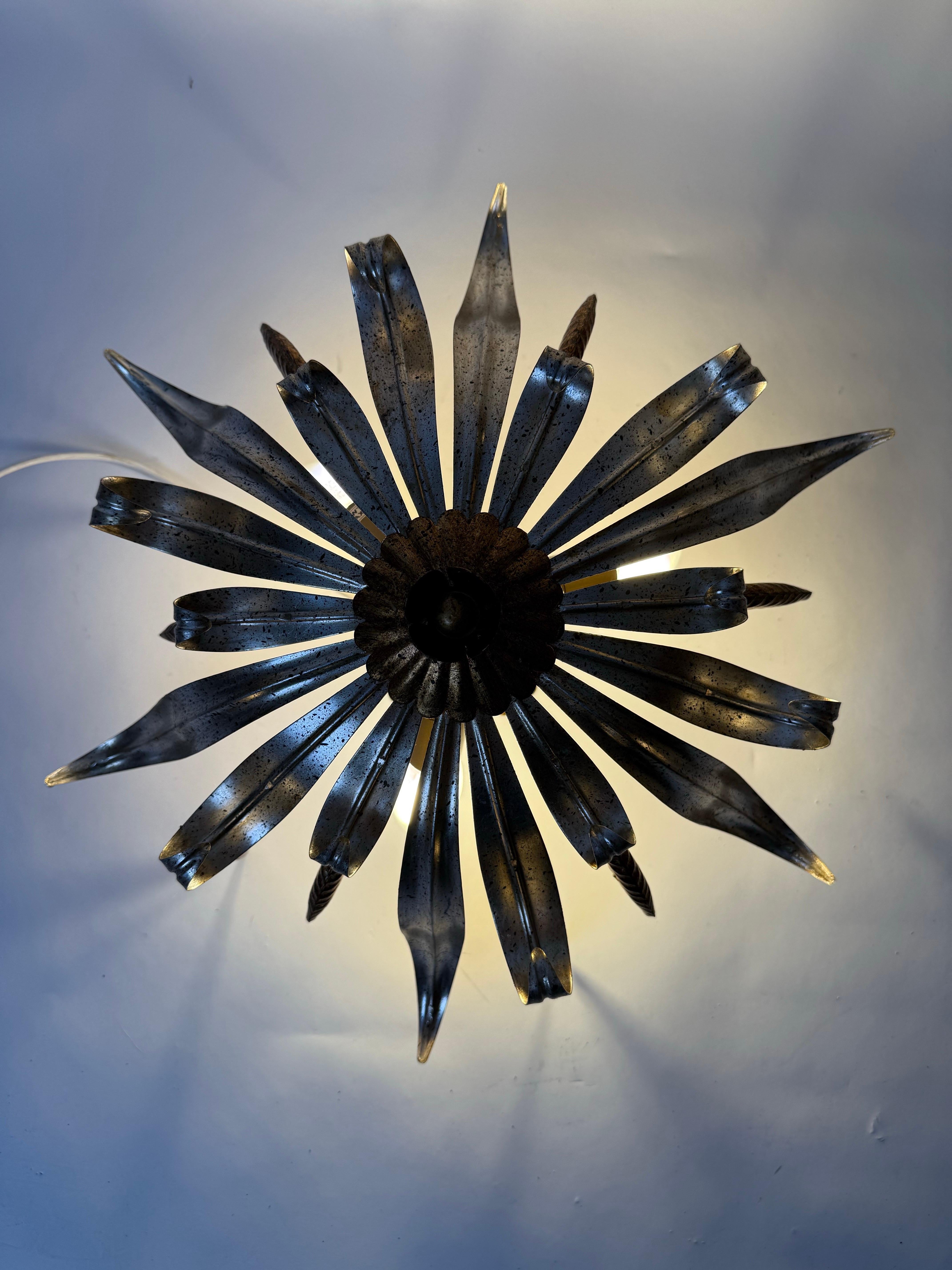 Lampada ad incasso Hollywood Regency con orecchie di grano in oro e argento In condizioni buone in vendita a Hannover, DE