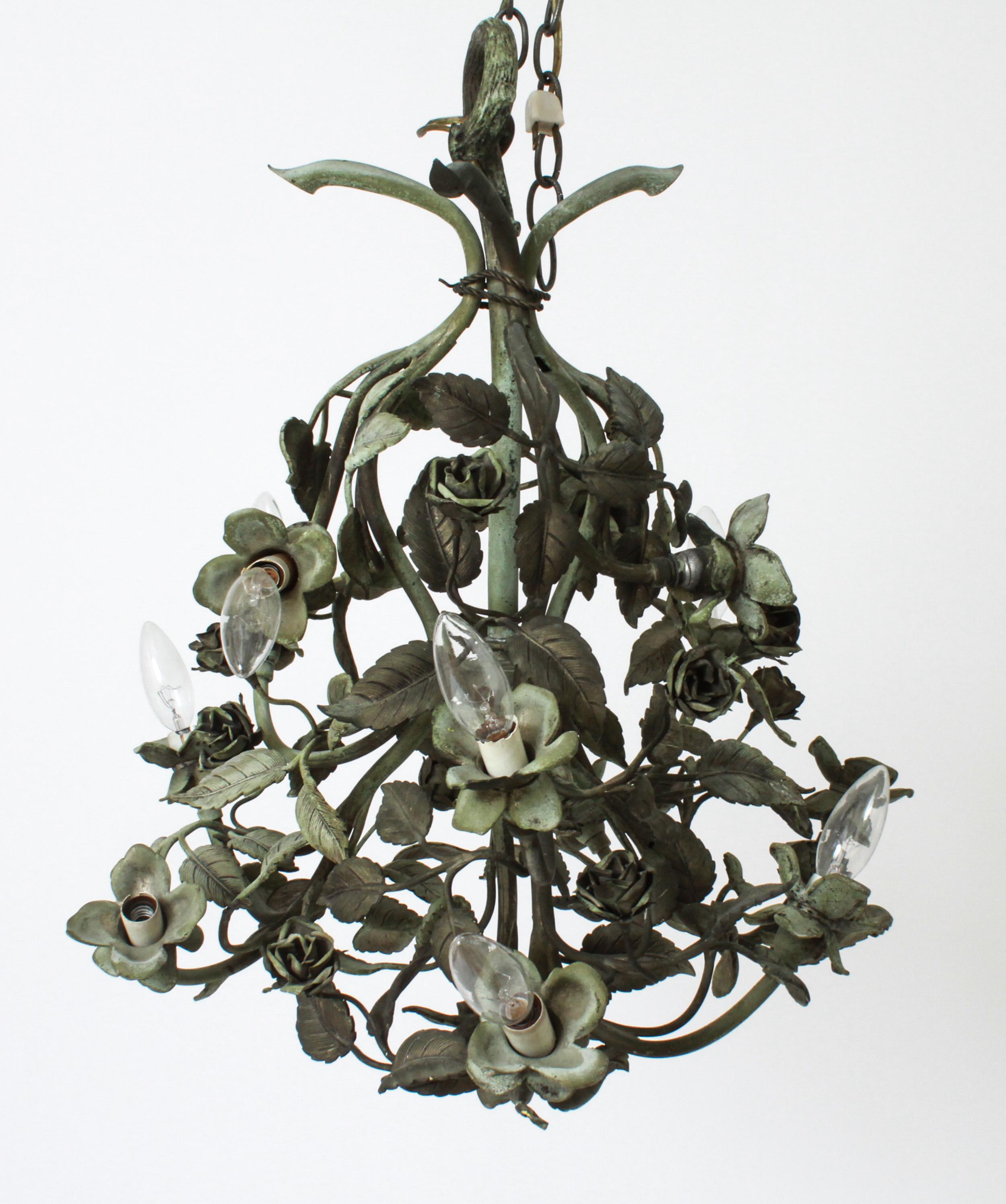 Hollywood Regency Foliate Chandelier in Patinated Bronze In Good Condition In New York, NY