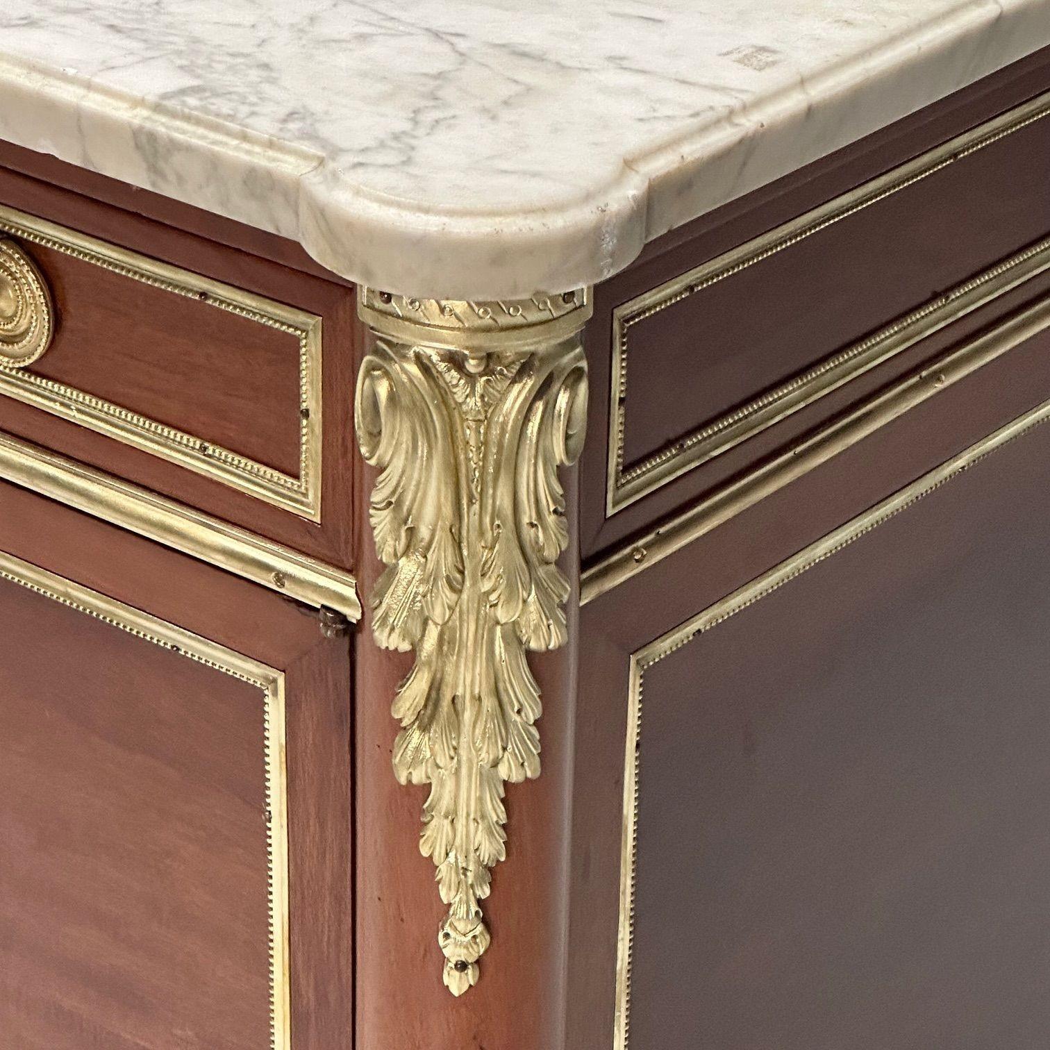 Hollywood Regency, French Louis XVI Style Commode, Mahogany, Oak, Marble, 1920s For Sale 4