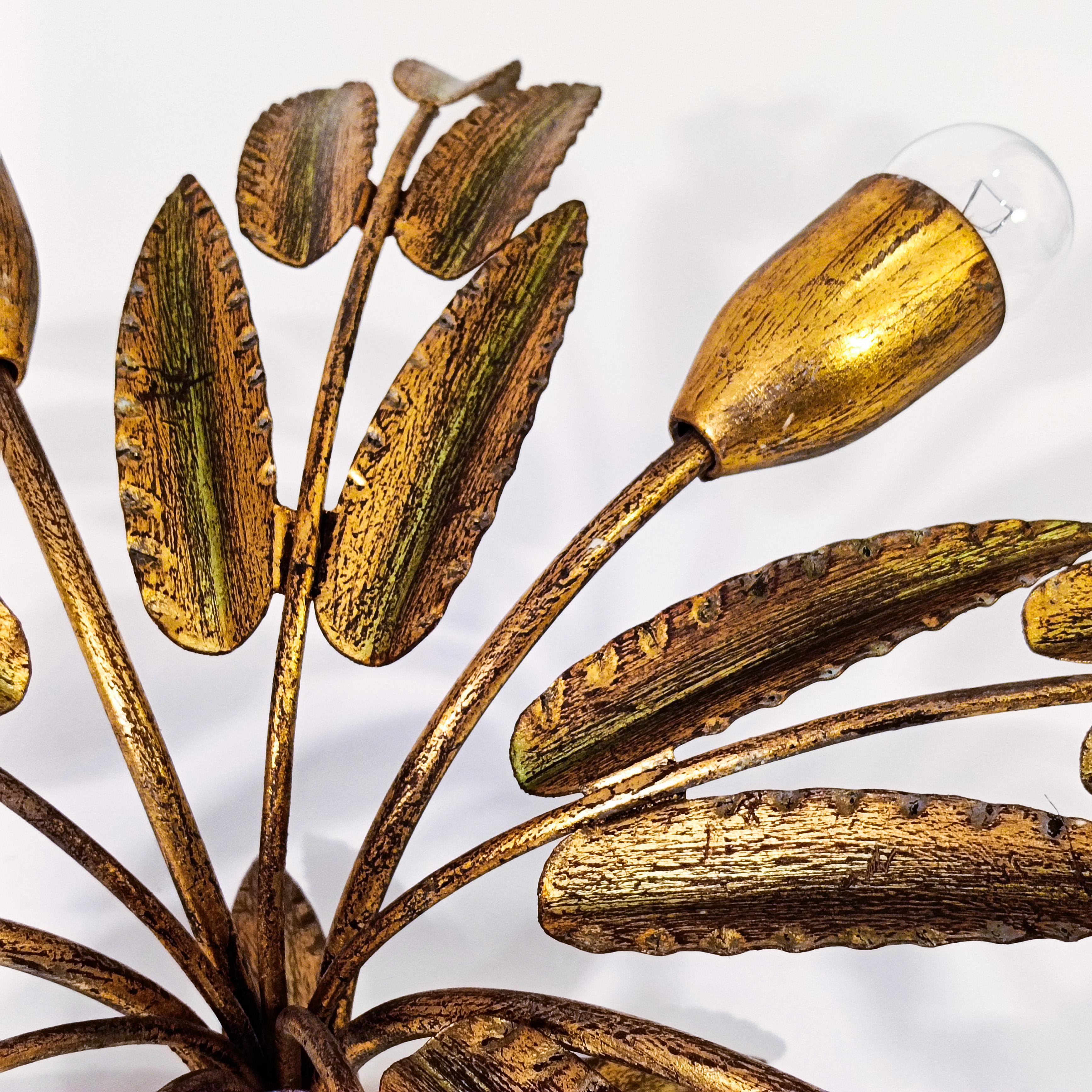 Hollywood Regency. Gilded leaves flush mount by Ferro Art, Spain, 1950s For Sale 4