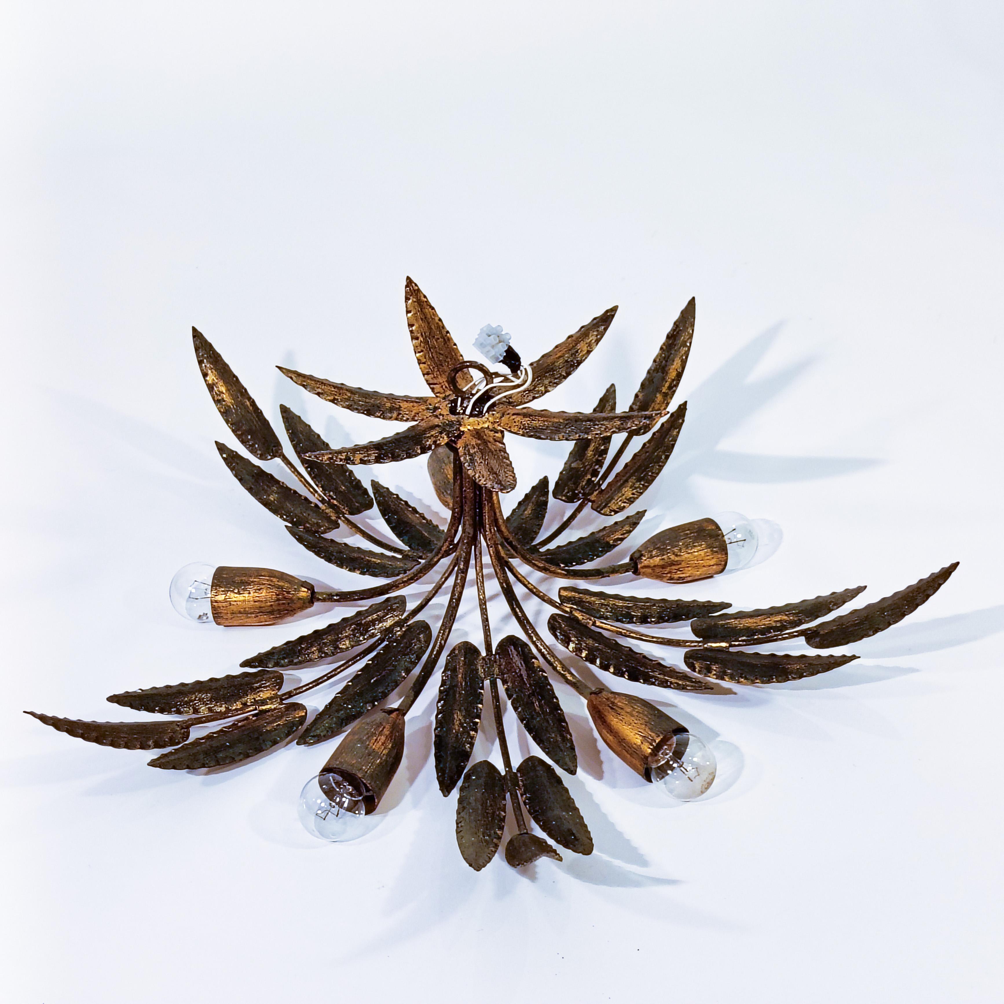 Hollywood Regency. Gilded leaves flush mount by Ferro Art, Spain, 1950s For Sale 7