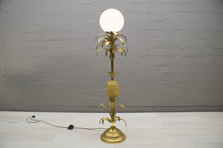 Hollywood Regency Gilded Pineapple Floor Lamp, 1970s For Sale at 1stDibs