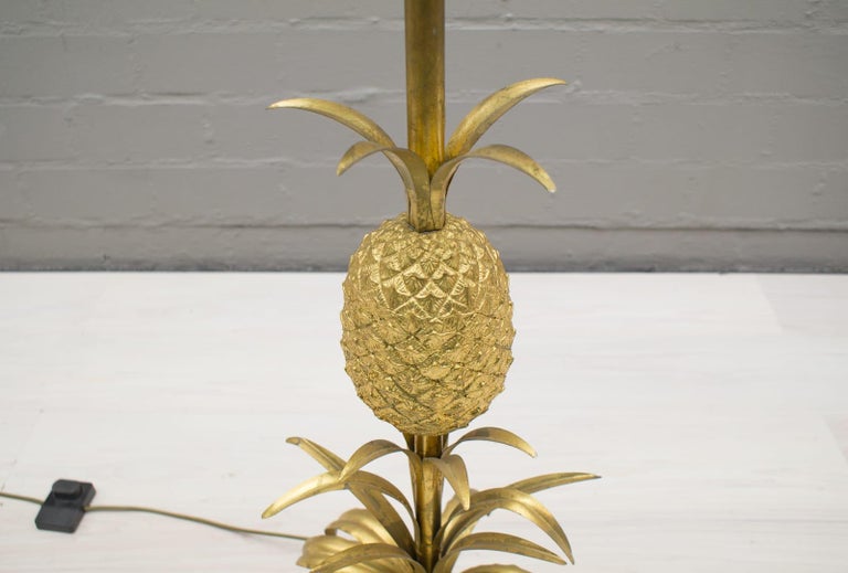 Hollywood Regency Gilded Pineapple Floor Lamp, 1970s For Sale at 1stDibs